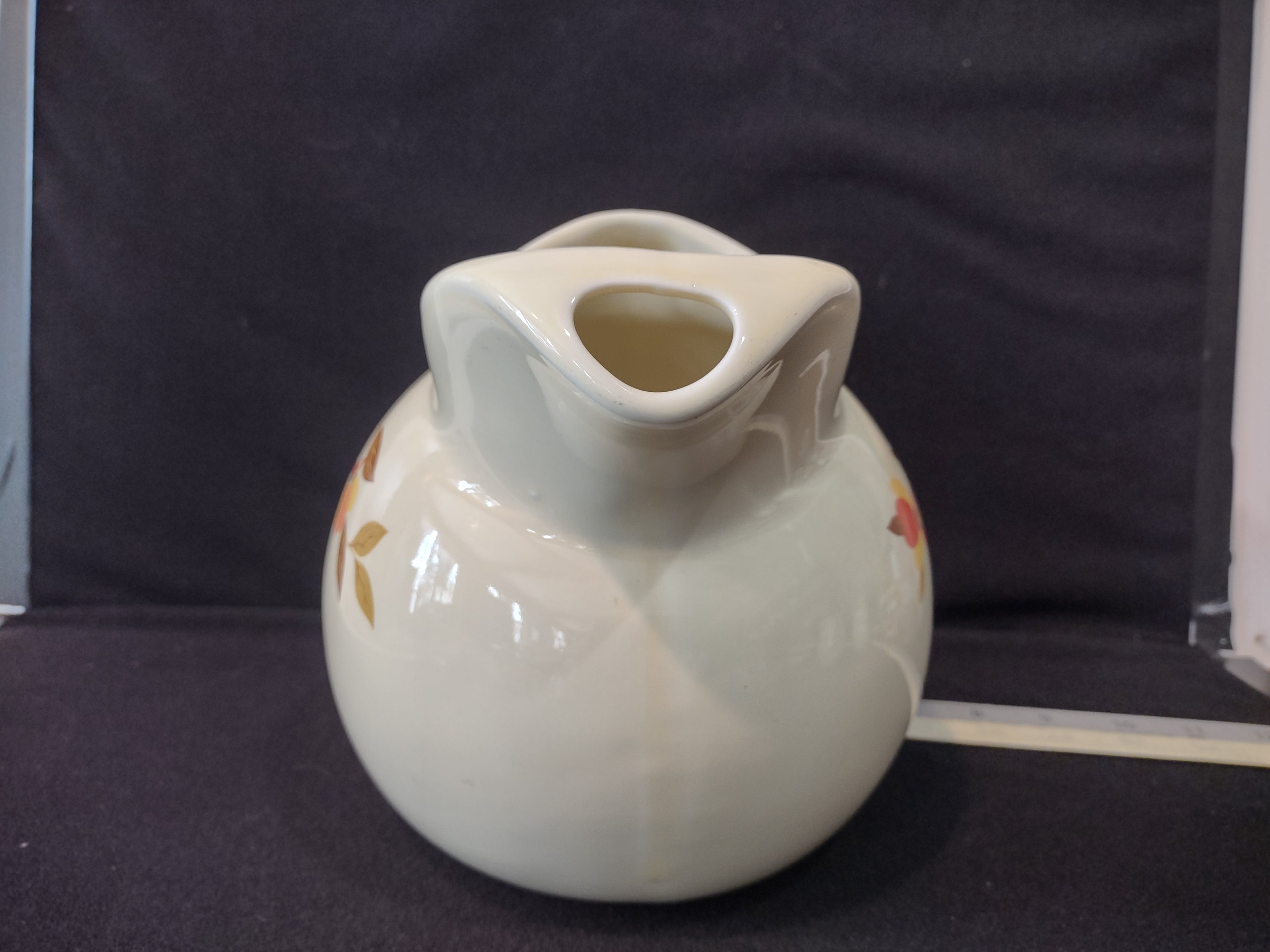Vintage Hall's Superior Autumn JewelTea Leaf Ball Pitcher Ice Lip (lot 2878)