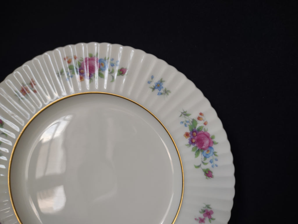 Vintage Lenox Pavlova Dessert or Salad Plate (lot 1844)