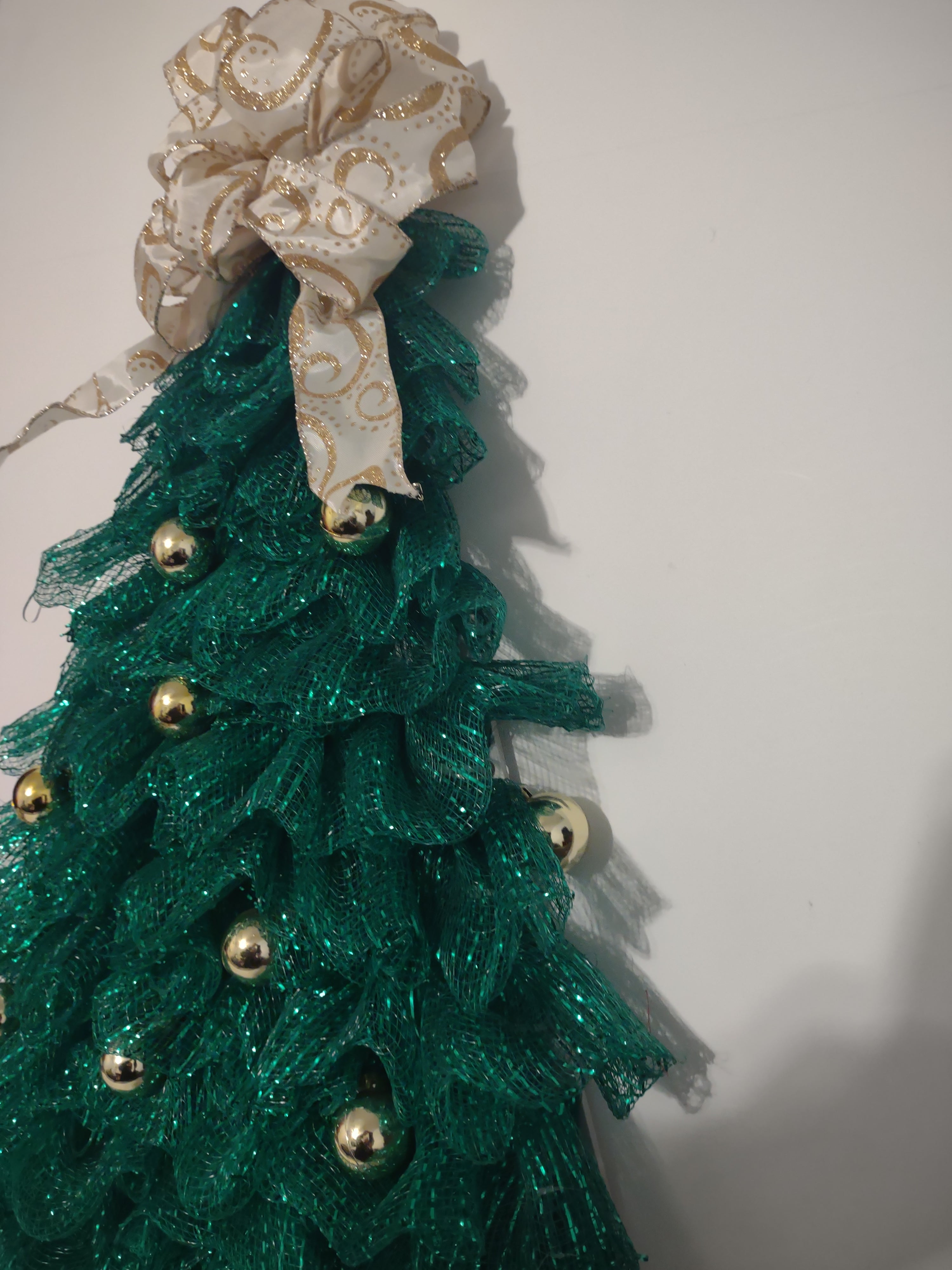 Handmade Ribbon Green Christmas Tree w/ Ornaments Flat Hang on Wall 22" (lot 1295)