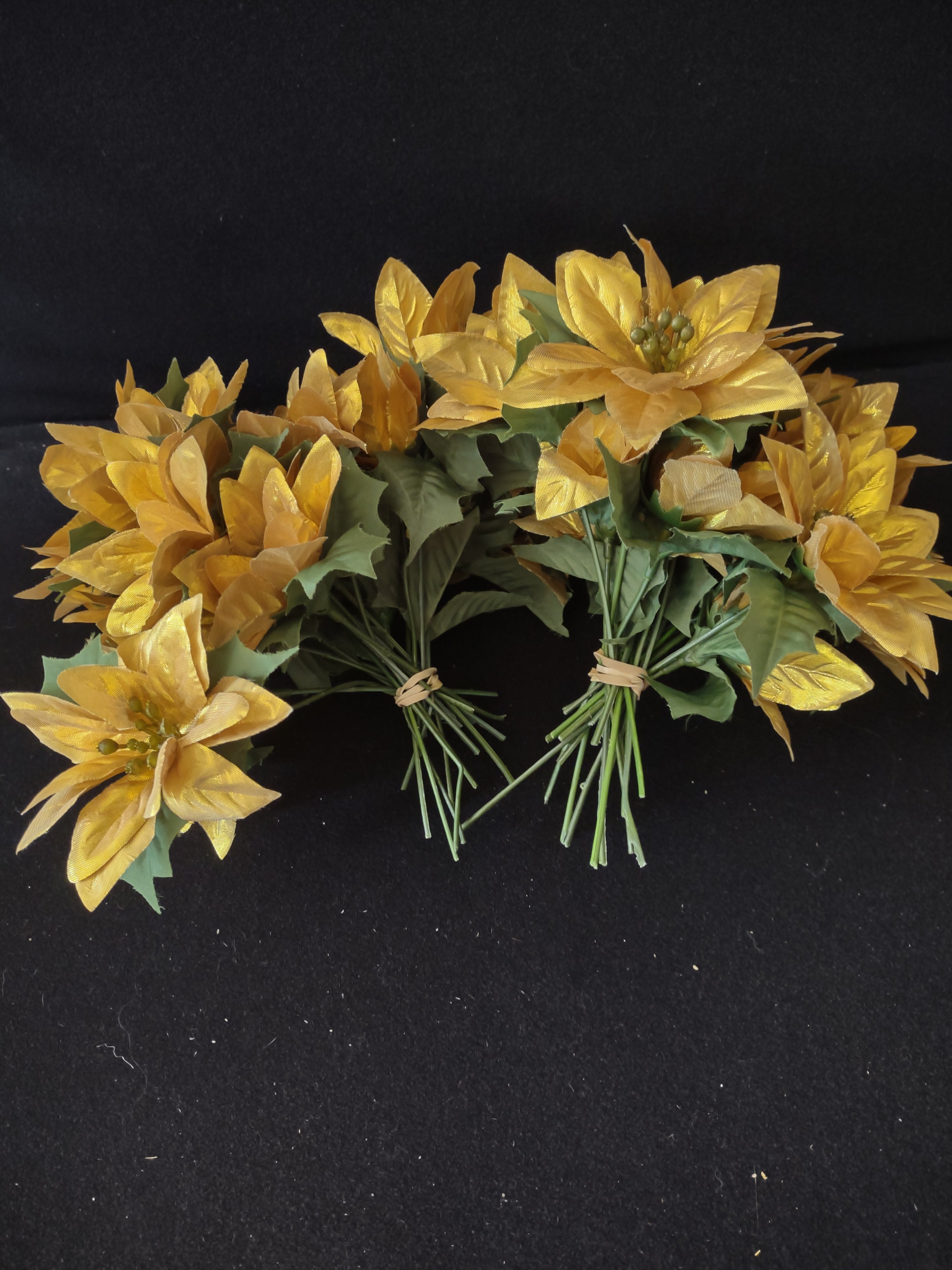 Vintage Golden Silk Poinsettia 4" Stems 40 Twigs (Lot 3913)