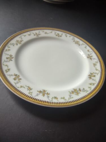 lot 763 Haviland Limoges The Valmont Luncheon Plate