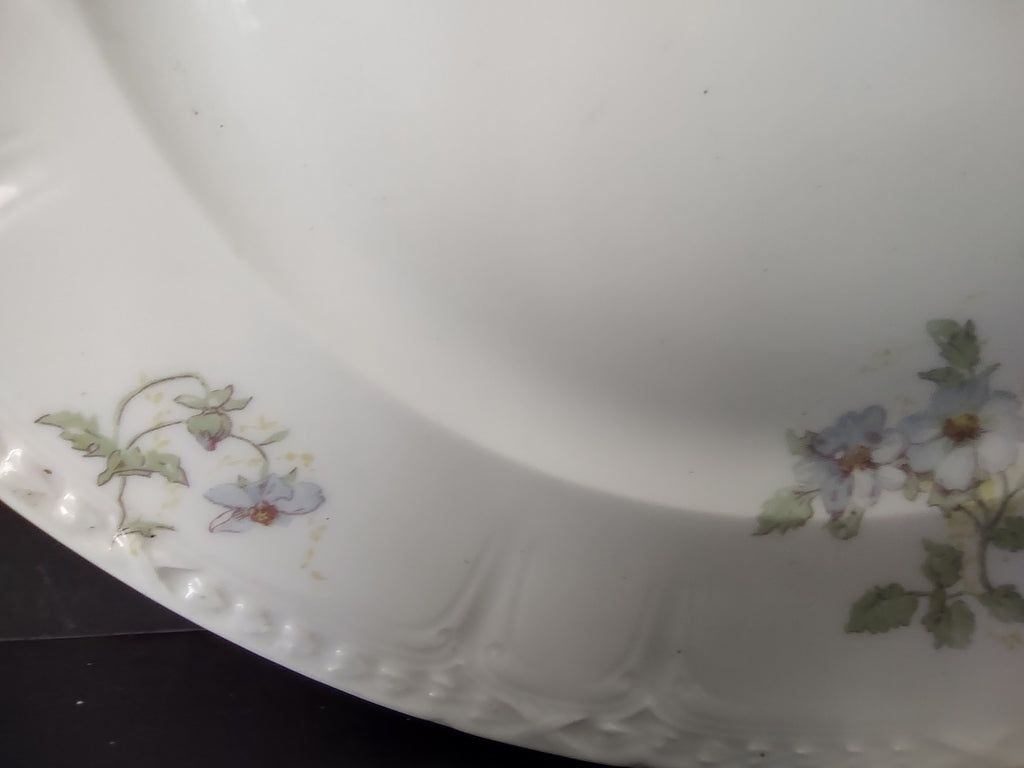 GDA France Limoges French Cottage Shabby Chic Dinner Plate Blue Flower (lot 1101