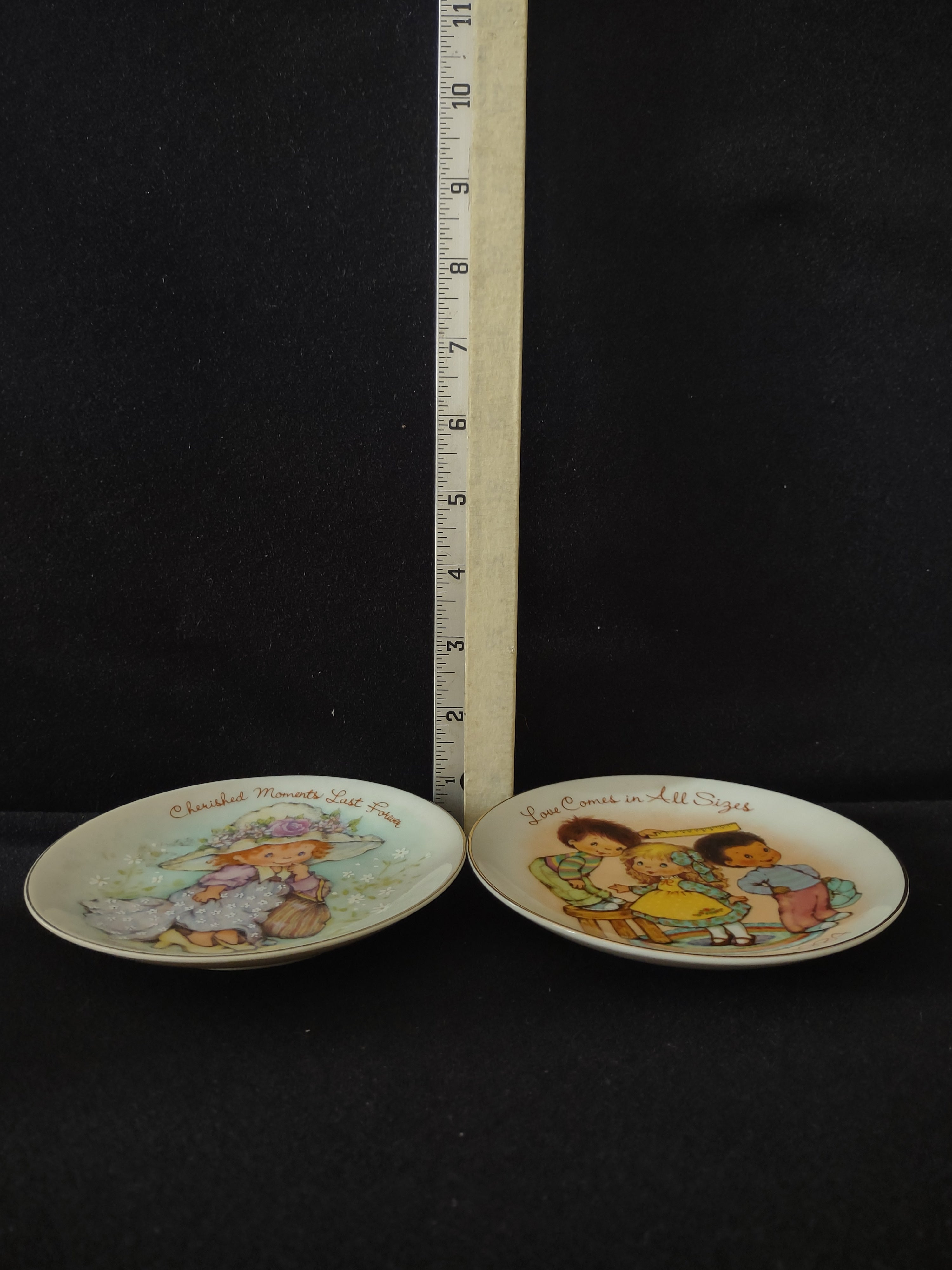 Vintage Cherished Moments Japan Avon Mother's Day 5" Plates 1981 1984 (Lot 3303)