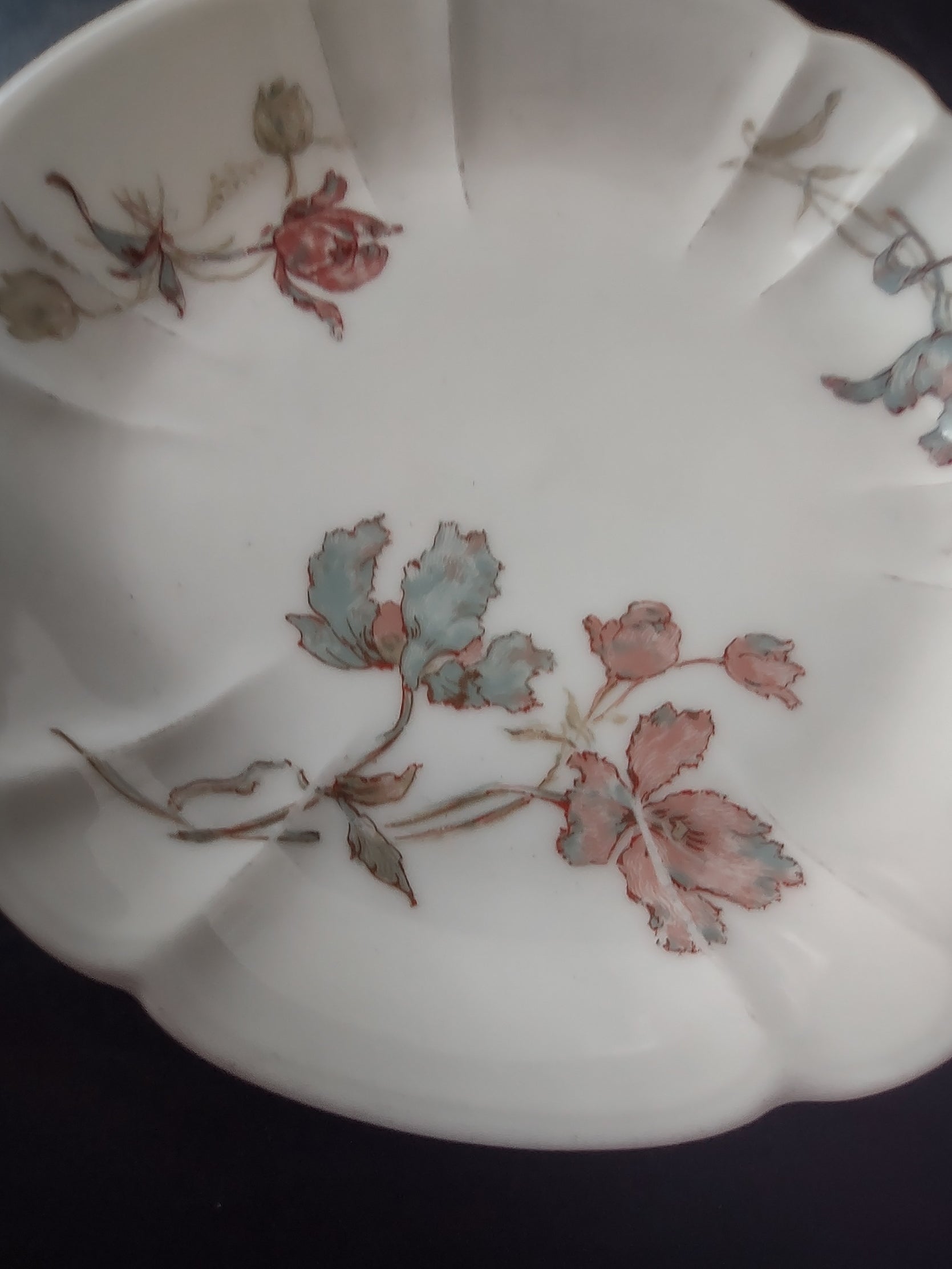 Antique 1889 Haviland Limoges Blue Red Flower Small Bowl (lot 951)