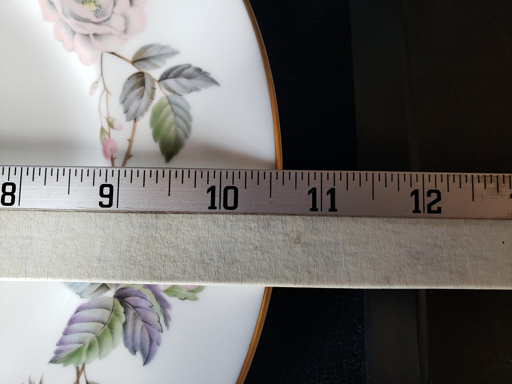 Vintage Royal Worcester June Garland Dinner Plate 10-1/2" (lot 2131)