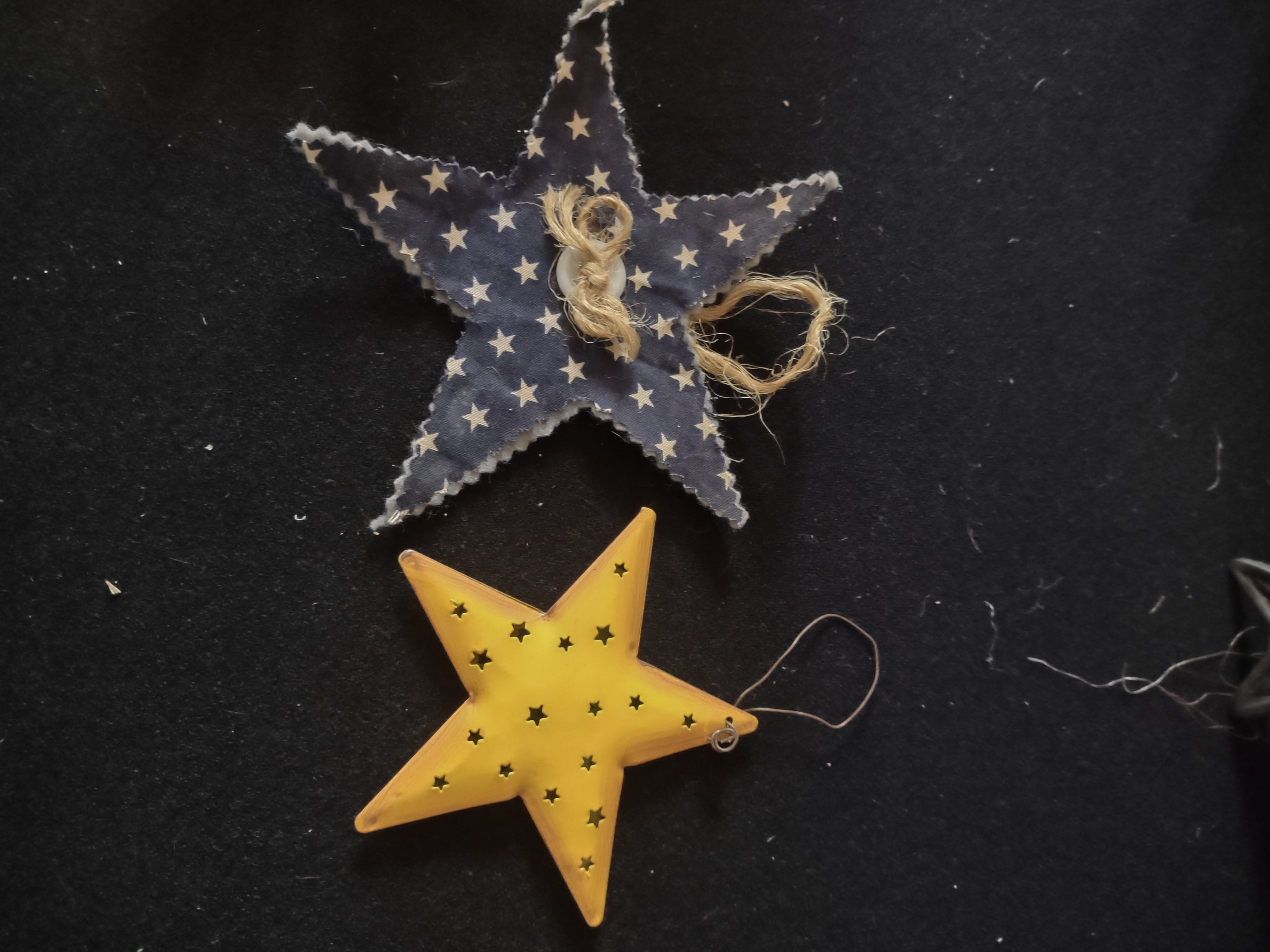 Christmas Seasonal Assortment 5 Stars Ornaments Santa Claus Greeting (Lot 4649)