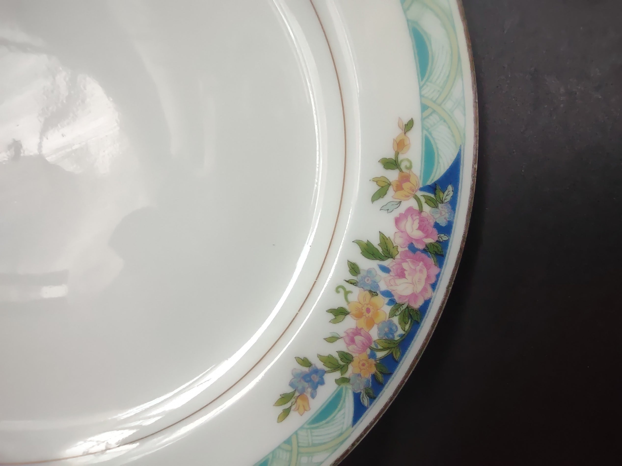 Haviland Limoges Massachusetts Dessert/Salad Plate Blue Floral (lot 933)