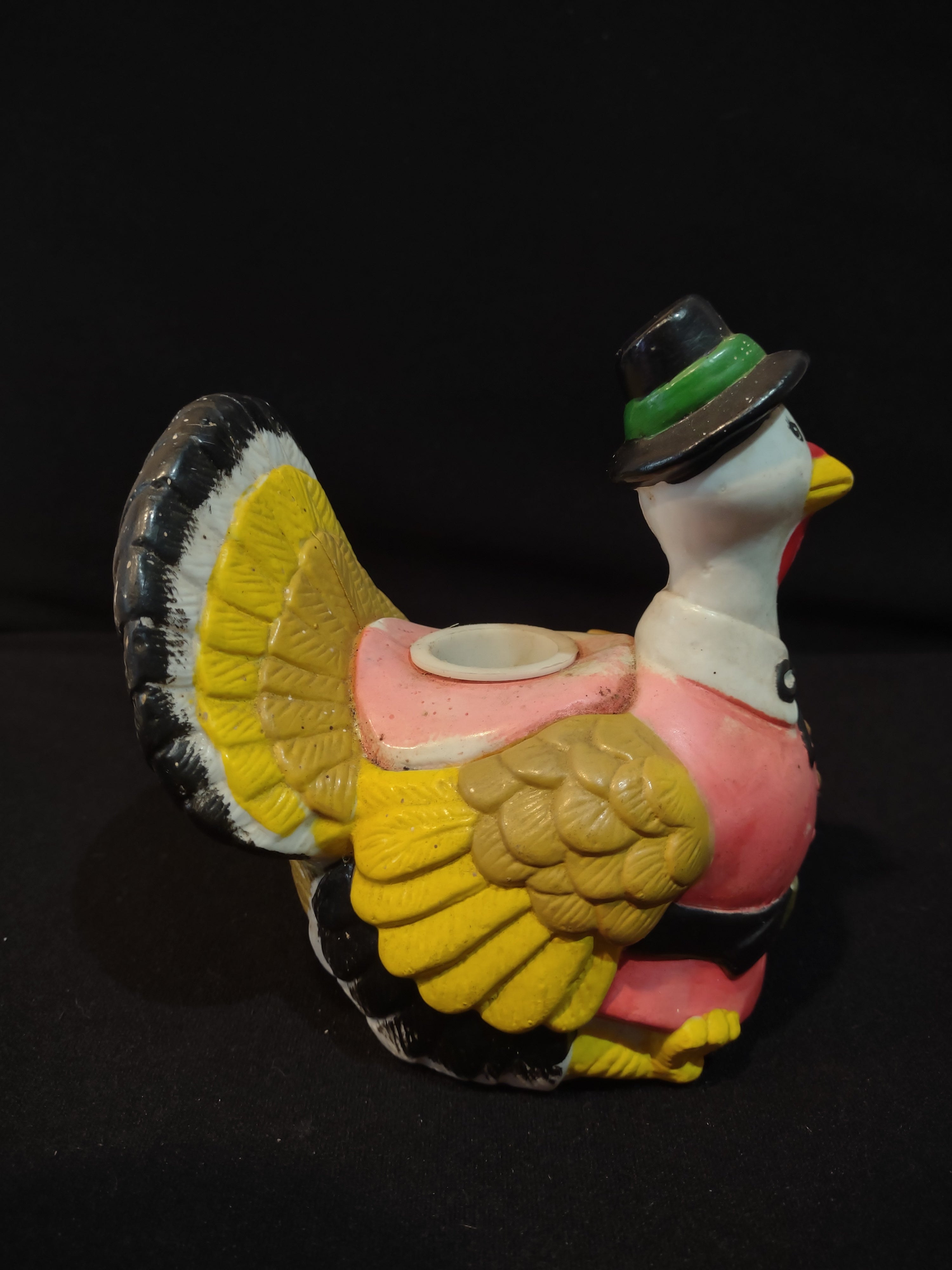 Vintage 1987 Main Street LTD Plastic Thanksgiving Pilgrim Turkey 5"(lot 3262j)