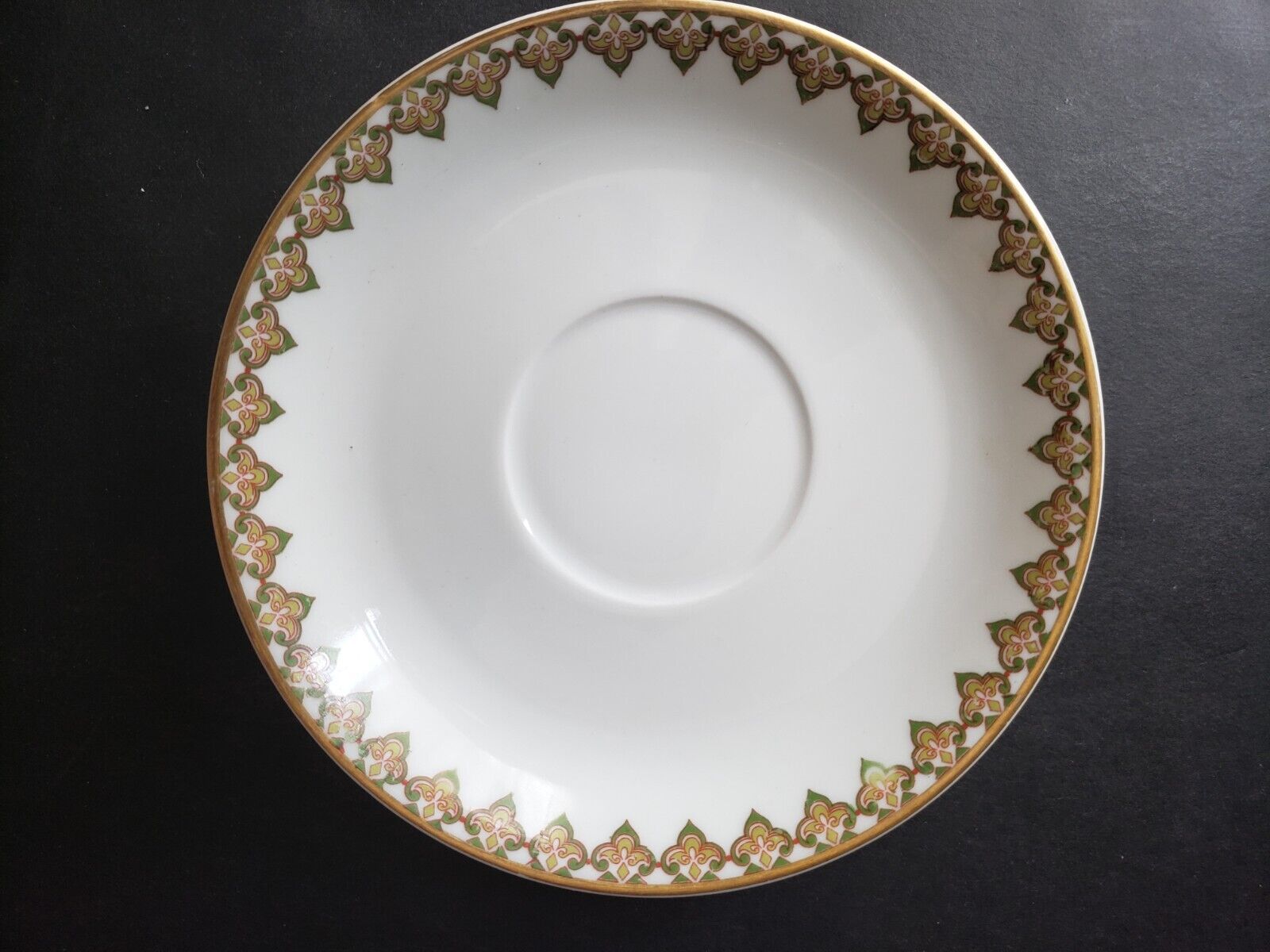 Haviland Limoges France Saucer Gold Trim Monaco (lot 593)