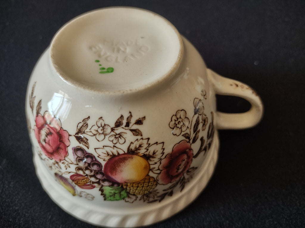 Vintage Johnson Bros Pomona Ironstone England Teacup x 2 (lot 5617)