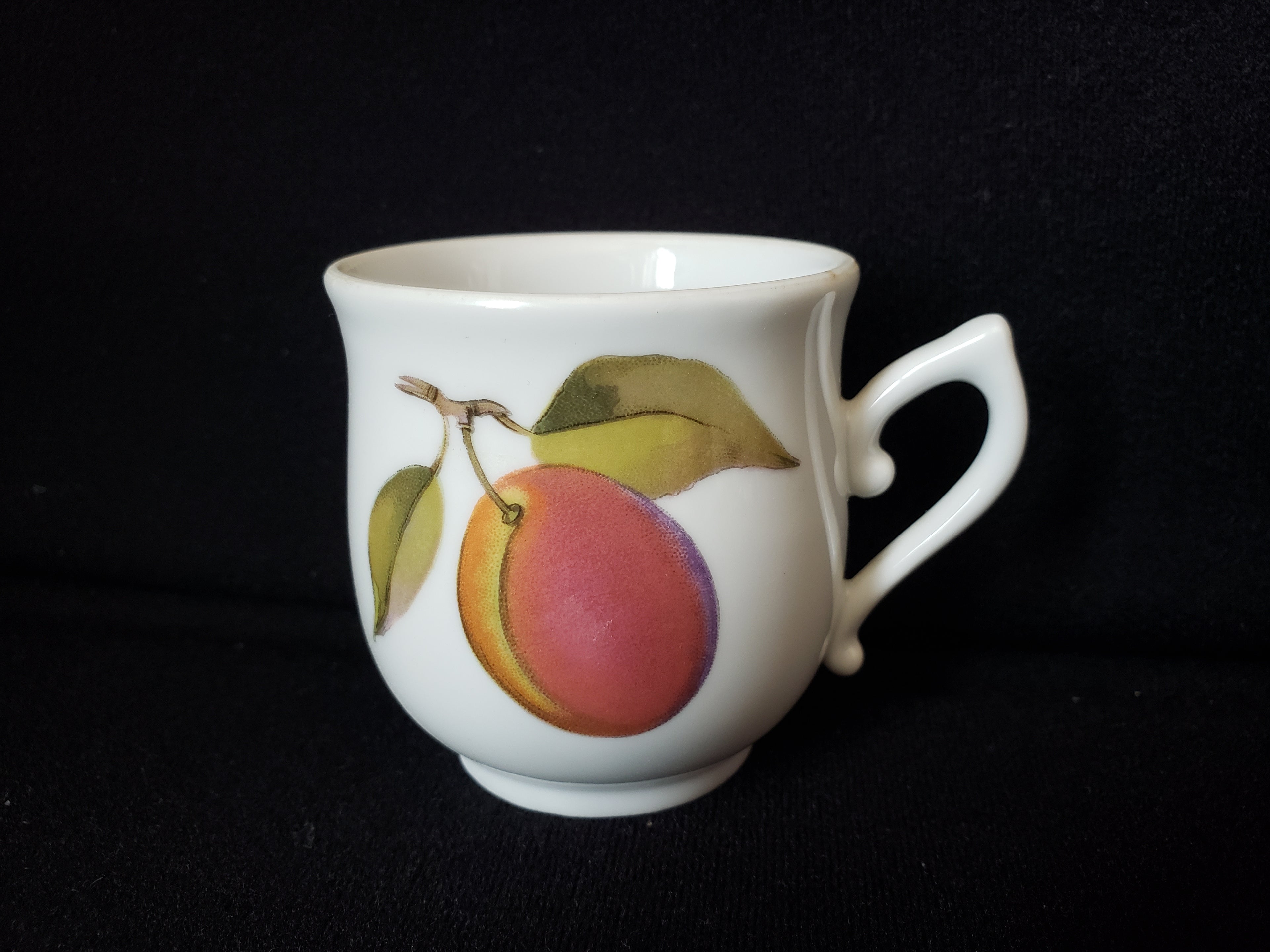 Vintage Royal Worcester Evesham Demitasse Tea Cup ONLY (lot 2062)