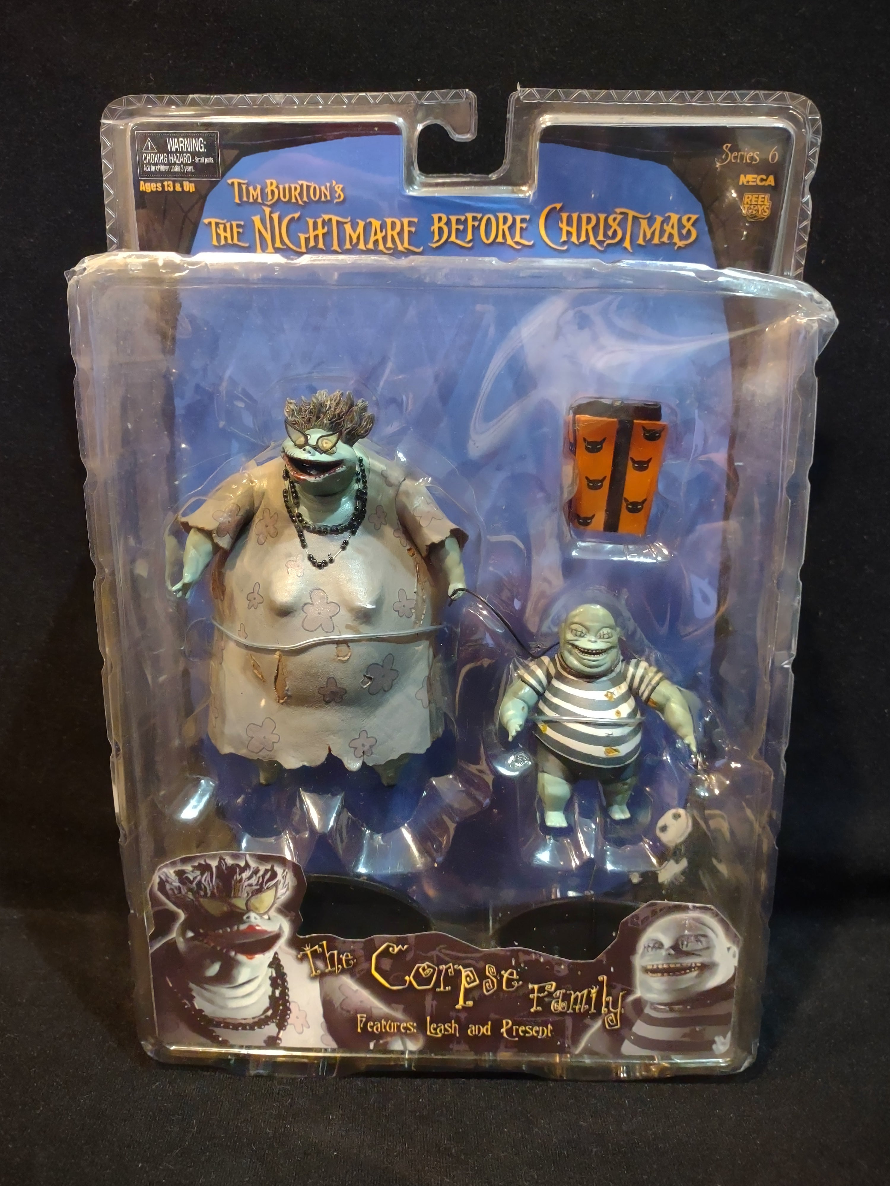 The Nightmare Before Christmas Corpse Family Leash Present Series 6 (lot 4583)
