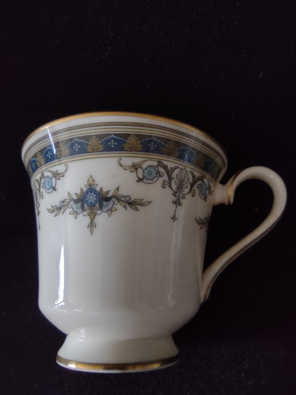 Vintage Minton Grasmere Teacup Saucer Bone China Blue Green Gold (Lot 5488)