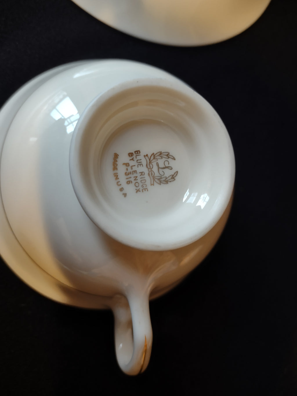 Vintage Lenox Blue Ridge Teacup with Saucer Gold Stamp (lot 1782)