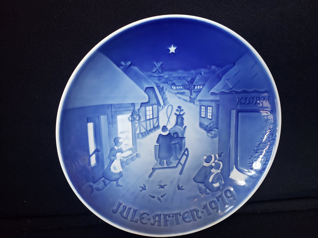 B & G Copenhagen Porcelain Wall Plate White Christmas (lot 2195)