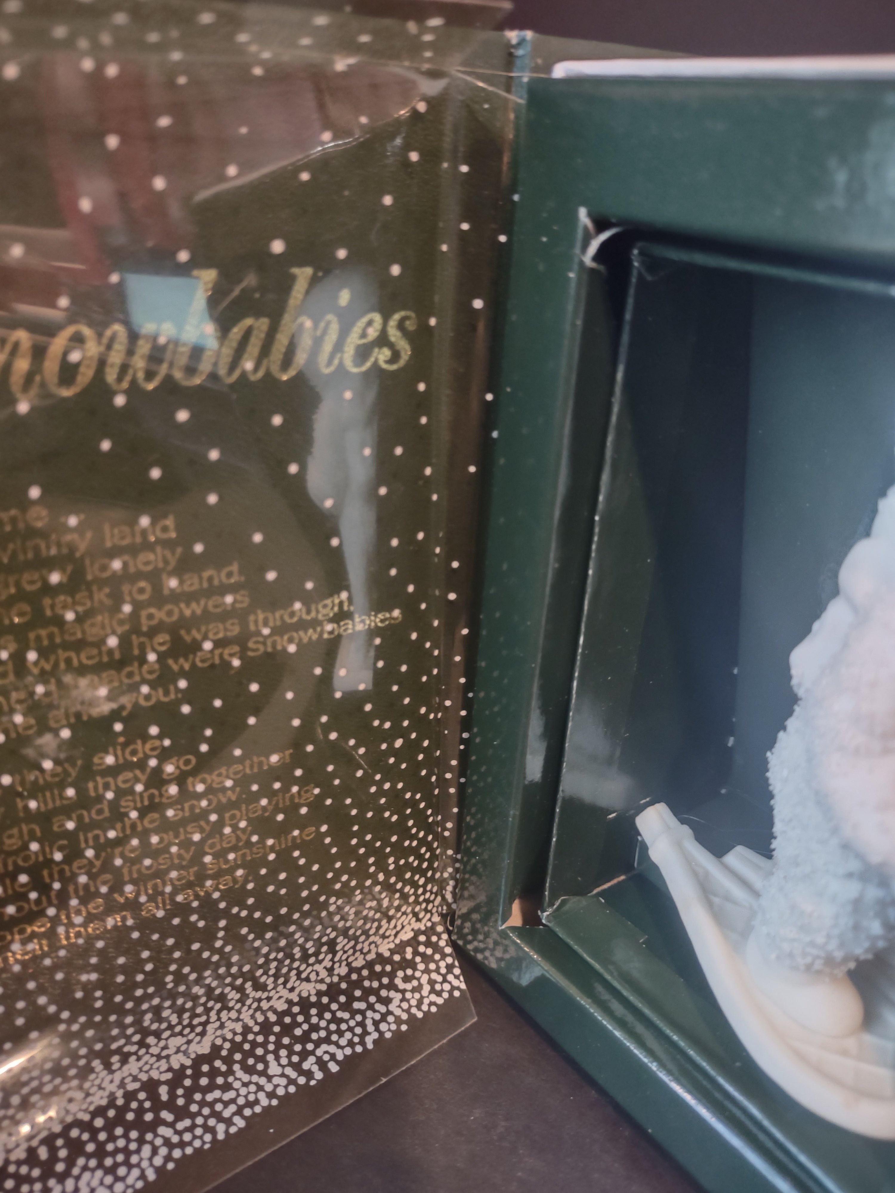 Snowbabies Winter Tales "A Special Delivery" (lot 1454)