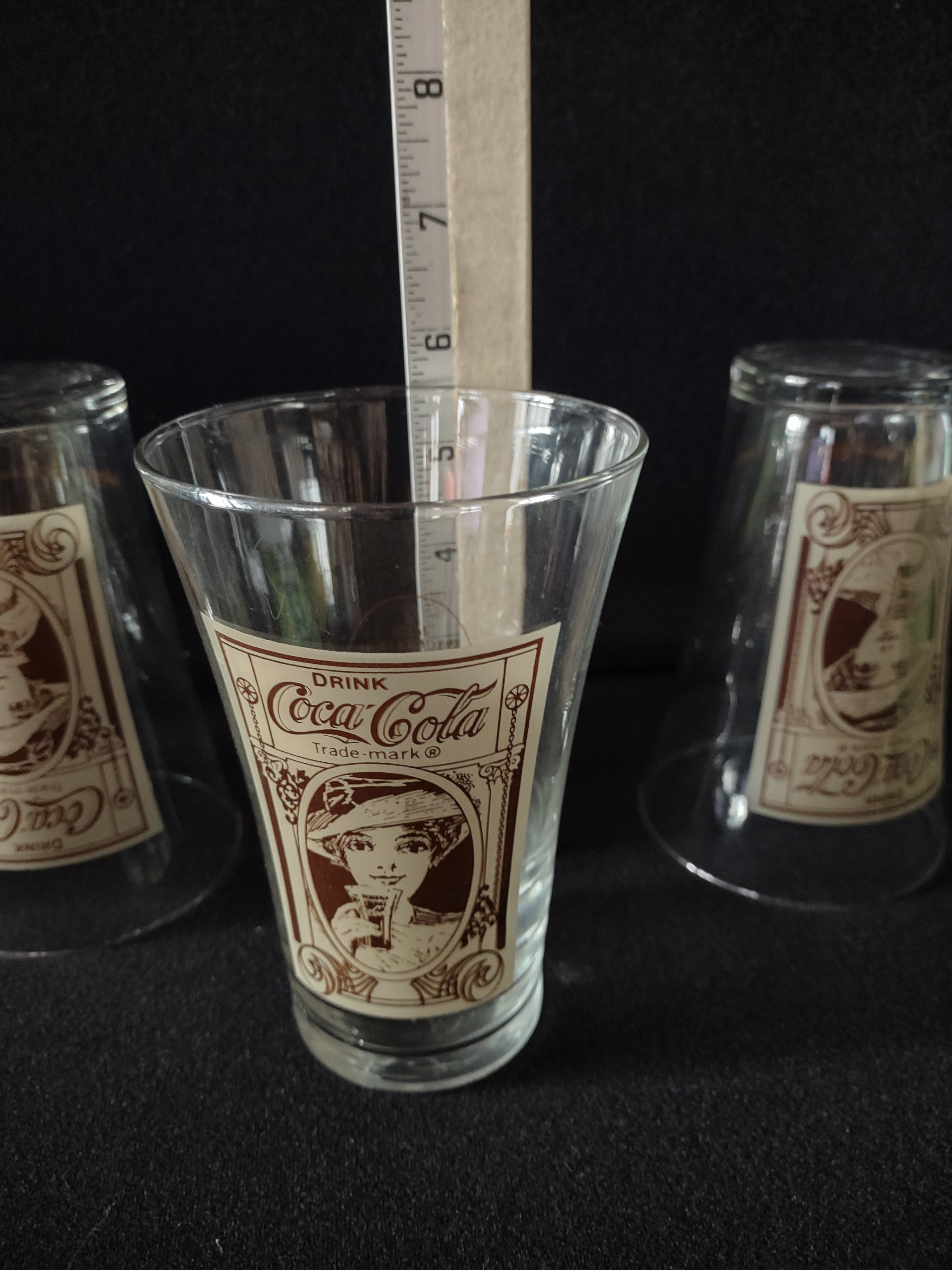 Vintage Coca-Cola Flair 16 oz. Drinking Glass x 4 Brown Design (lot 5412)