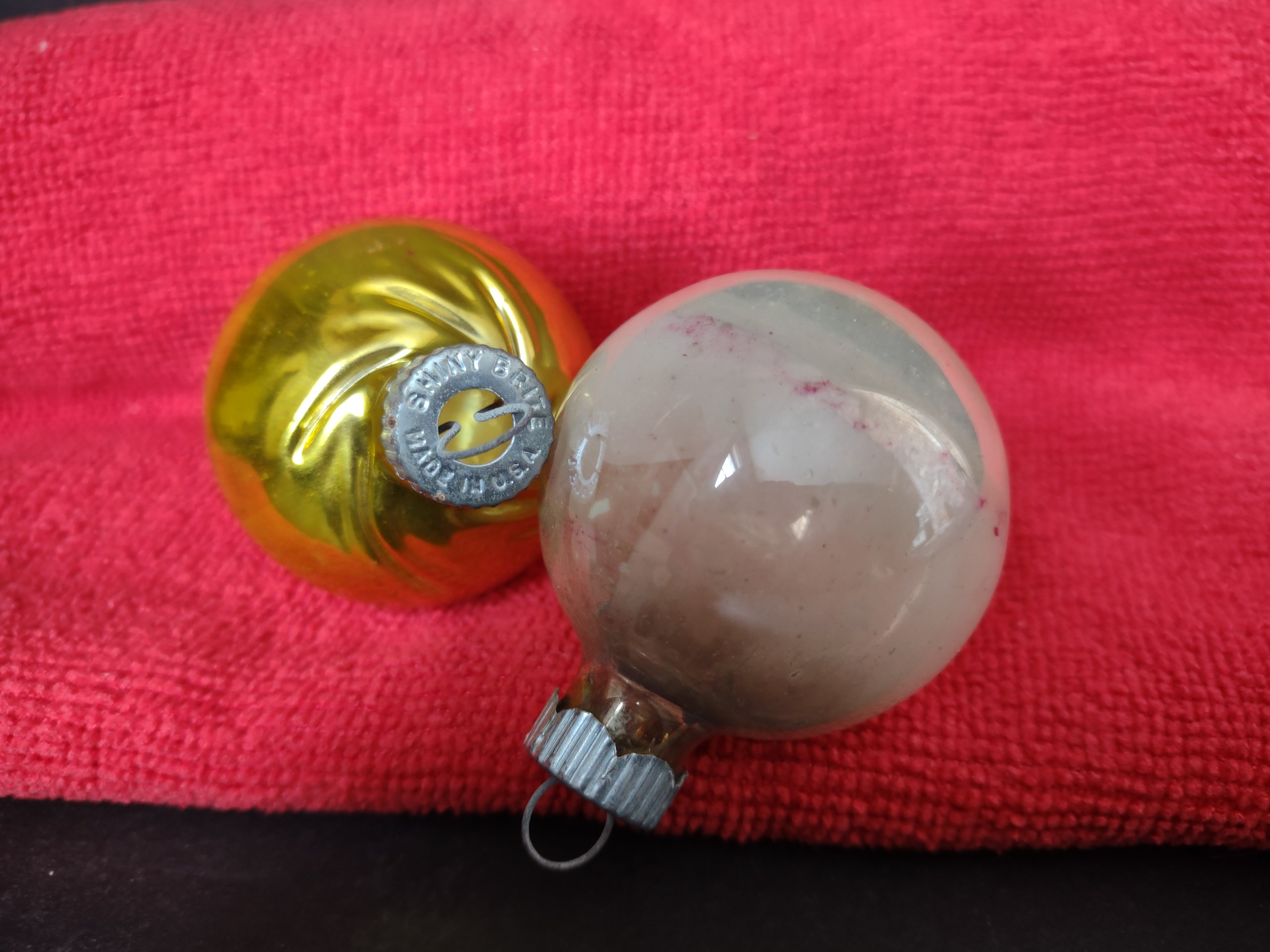 Vintage Christmas Ornament Bulb x 2 Shiny Brite 1-3/4" IMPERFECT (lot 3458)