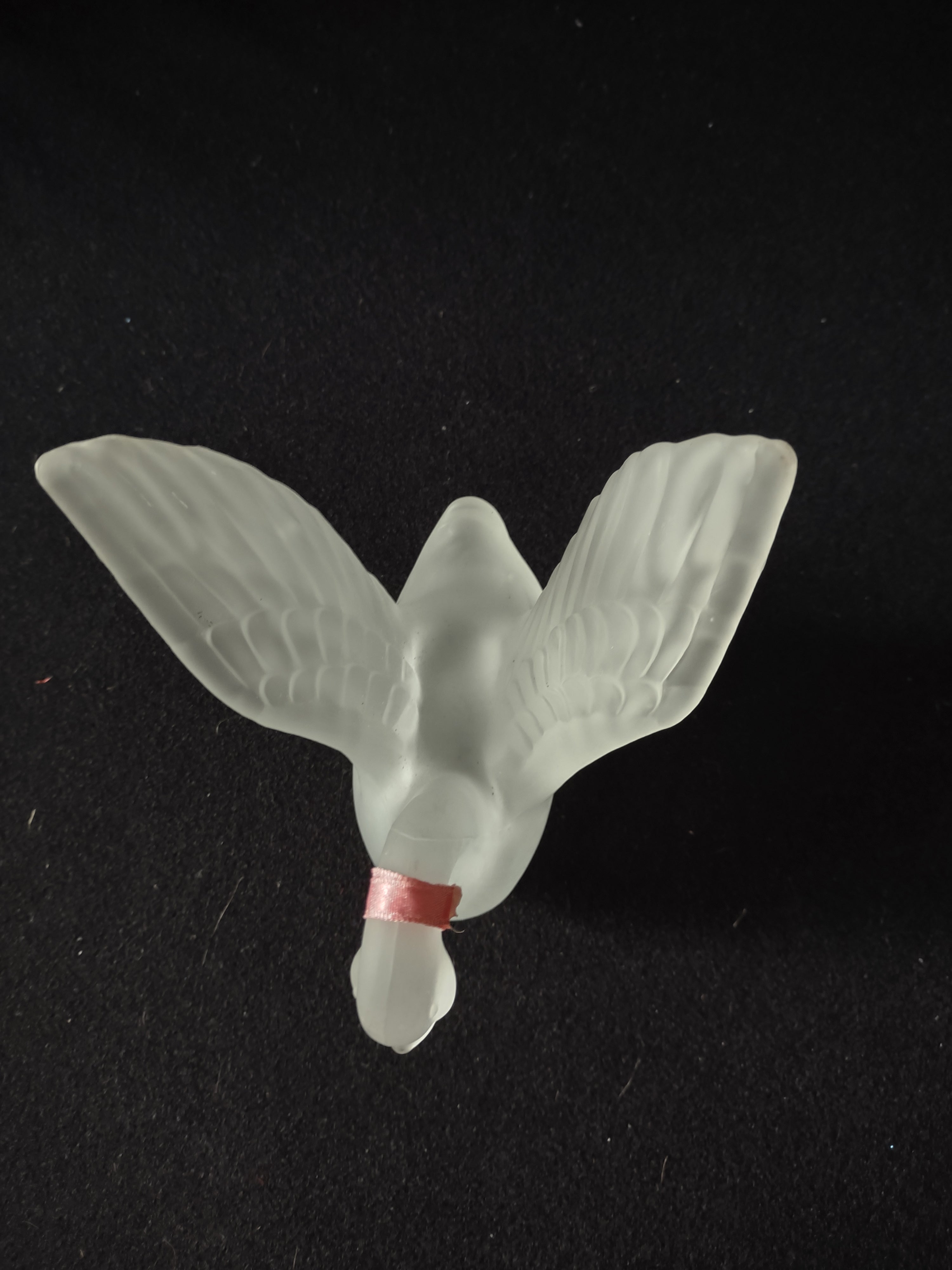 Vintage Frosted Crystal Graceful Swan Expanded Wings (Lot 5238)