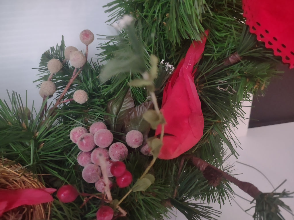 Vintage Christmas Wreath Red Birds Berries 19" (lot 1213)
