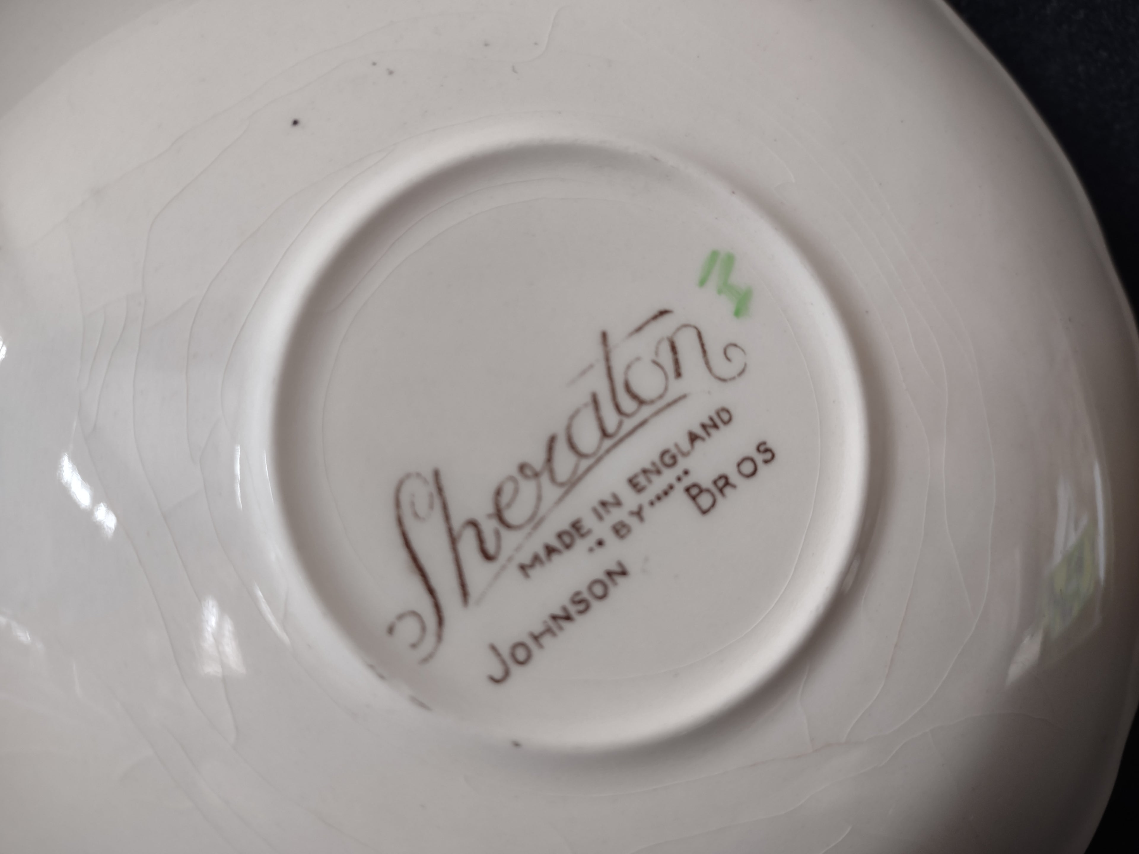 Vintage Johnson Bros Sheraton Ironstone England Saucer (lot 5620)