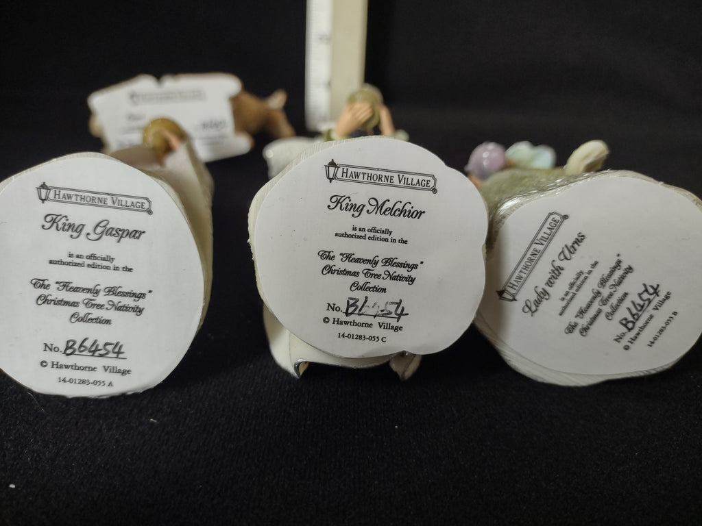 Nativity Hawthorne Village King Gaspar Melchior Lady w Urns Camel Lamb (lot 2288)