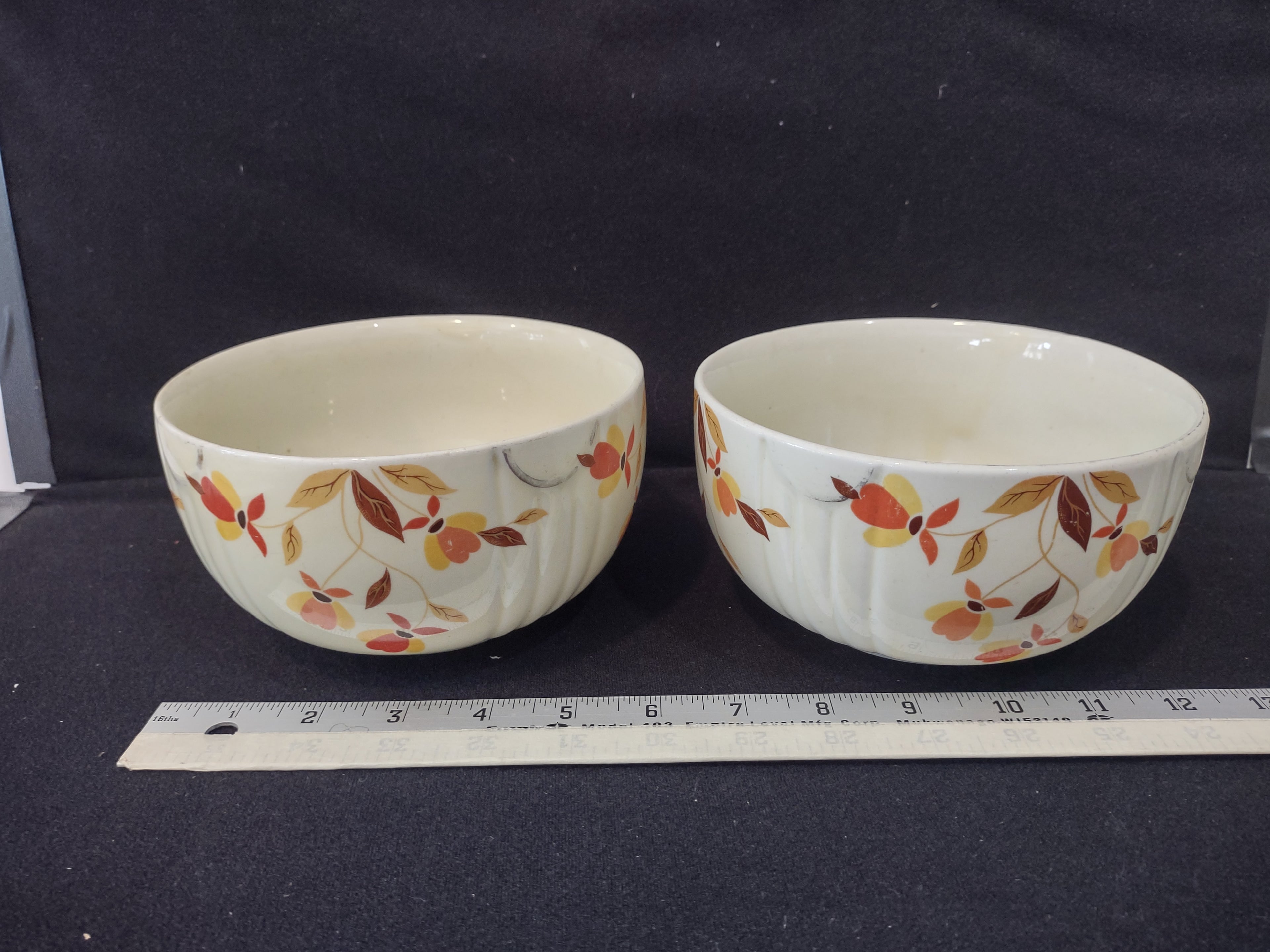 Vintage Halls Superior Autumn Jewel Tea Leaf Mixing Bowls X 2 (lot 2887)