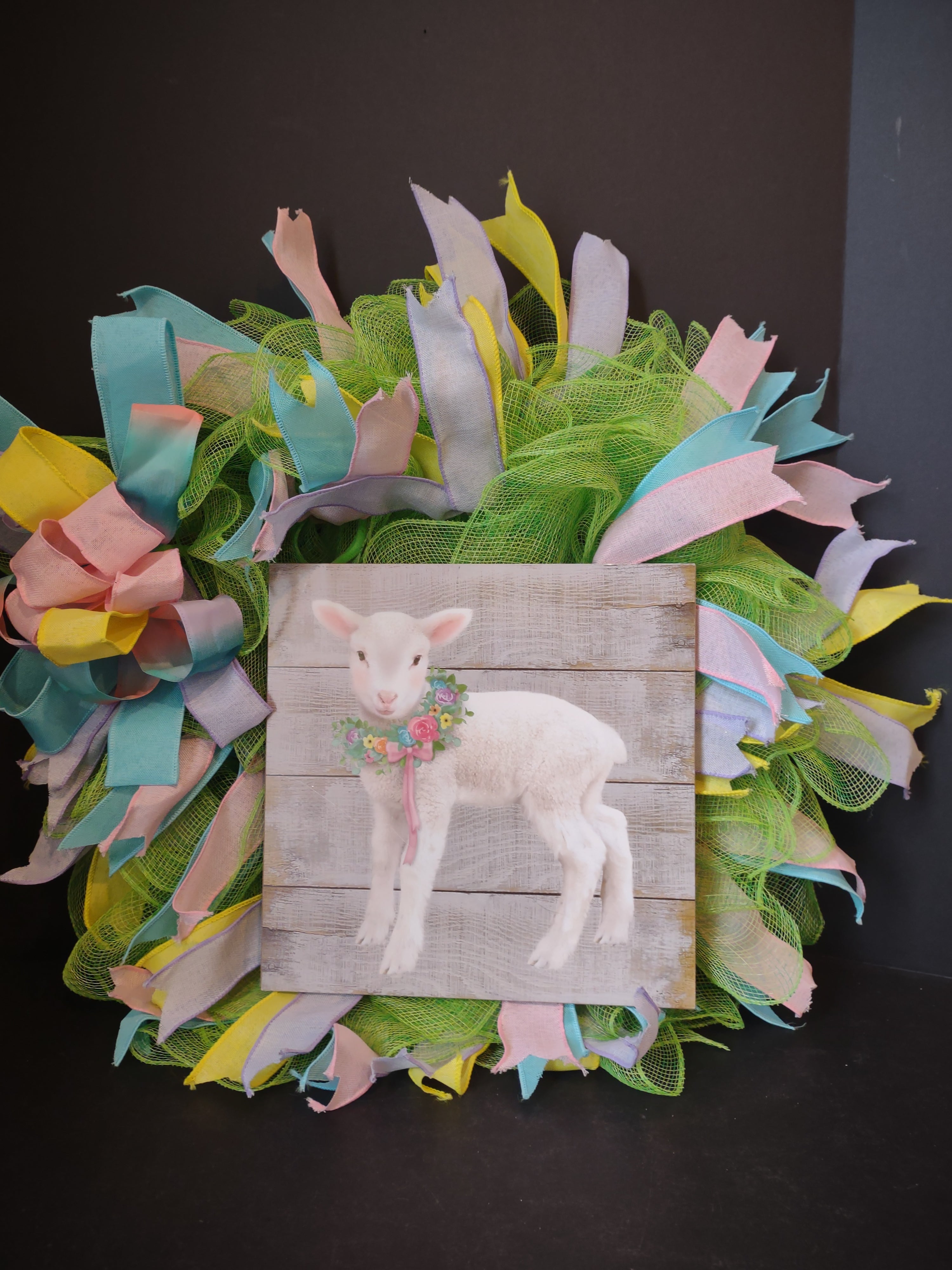 Front Door Wreath Mesh Decor Easter Lamb (lot 1365)