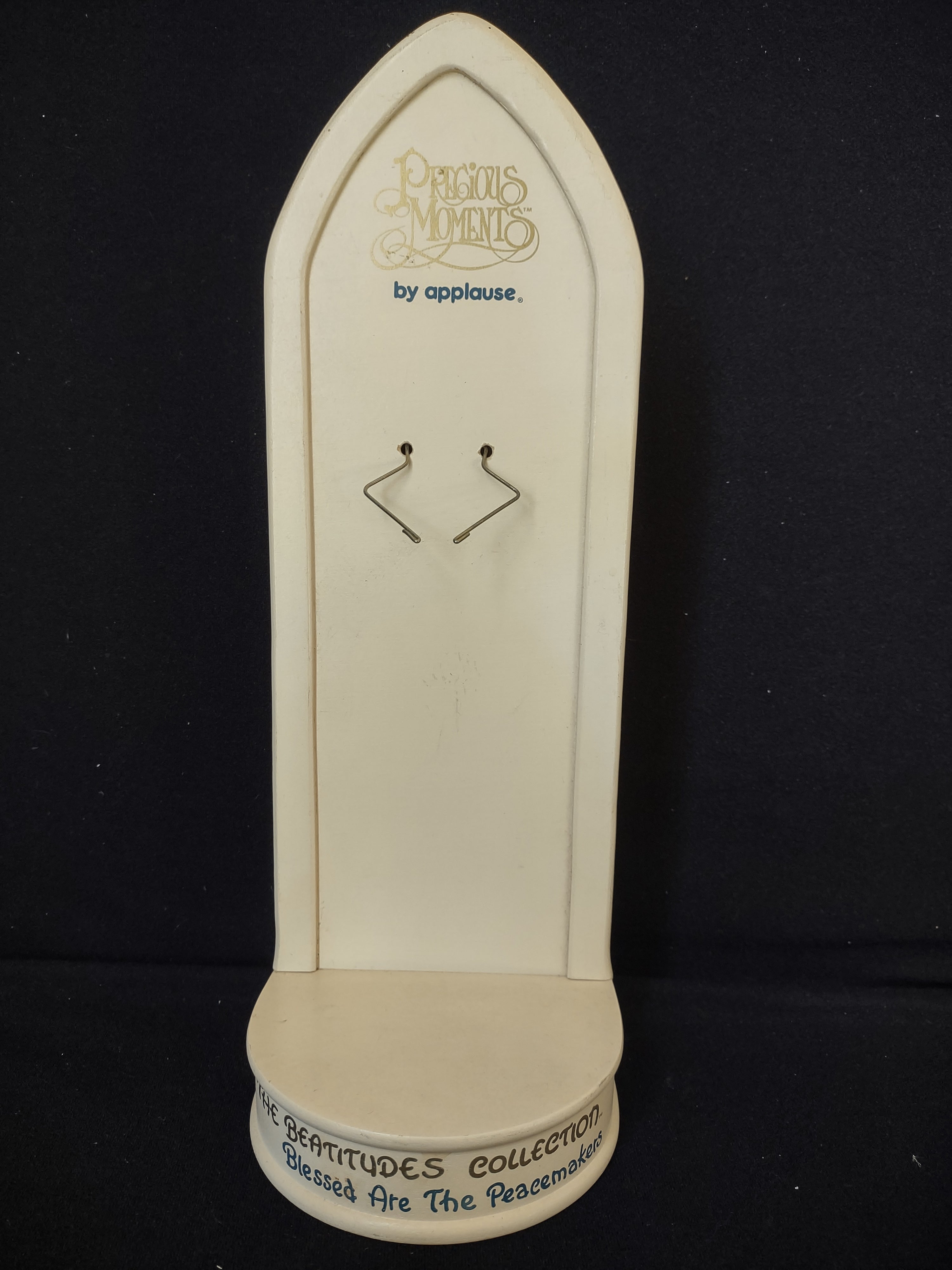 Precious Moments Beatitudes Collection Blessed Peacemakers Stand (lot 2478c)