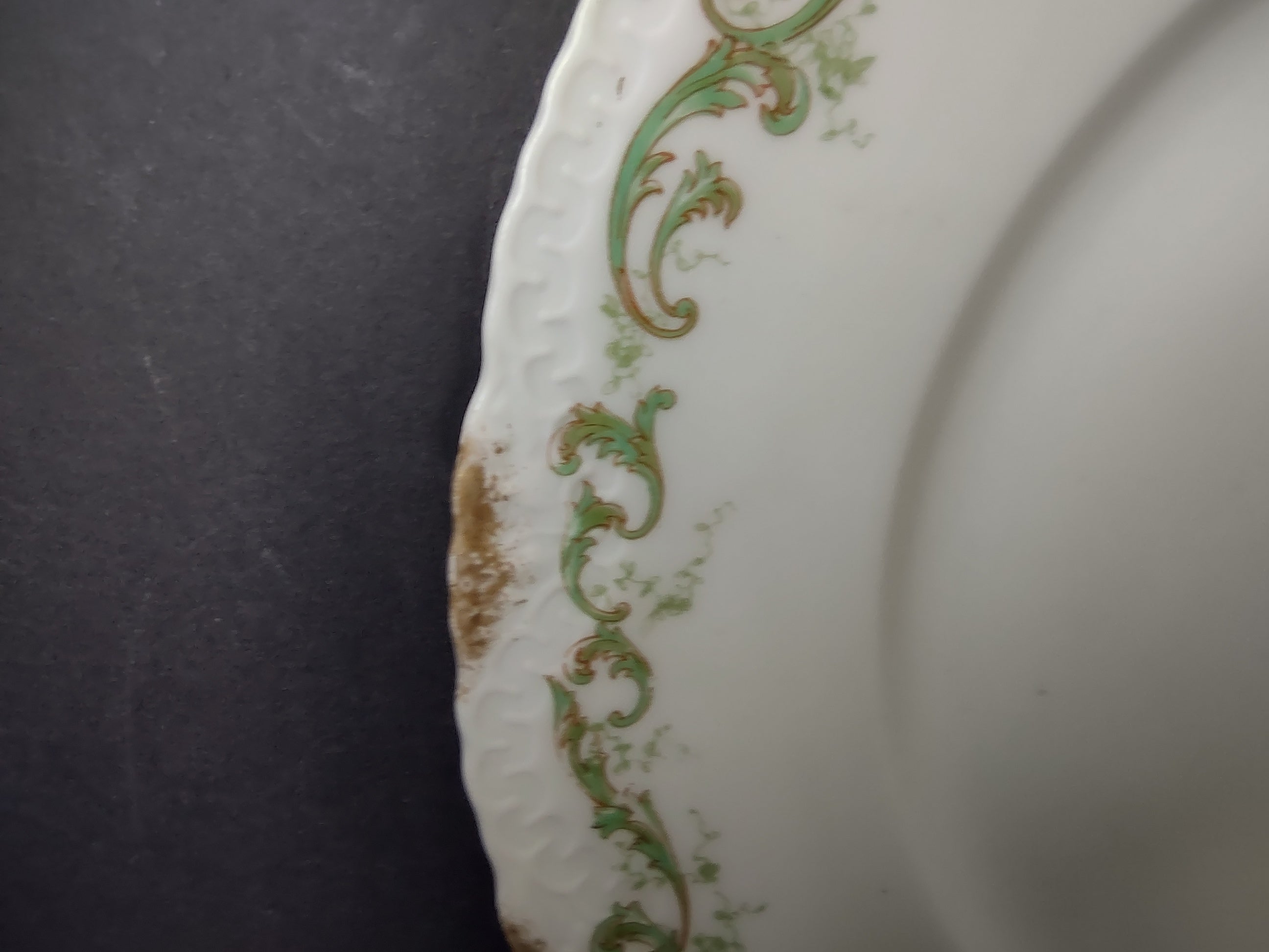 Haviland France Limoges French Cottage Shabby Chic Dinner Plate Green (lot 1103)