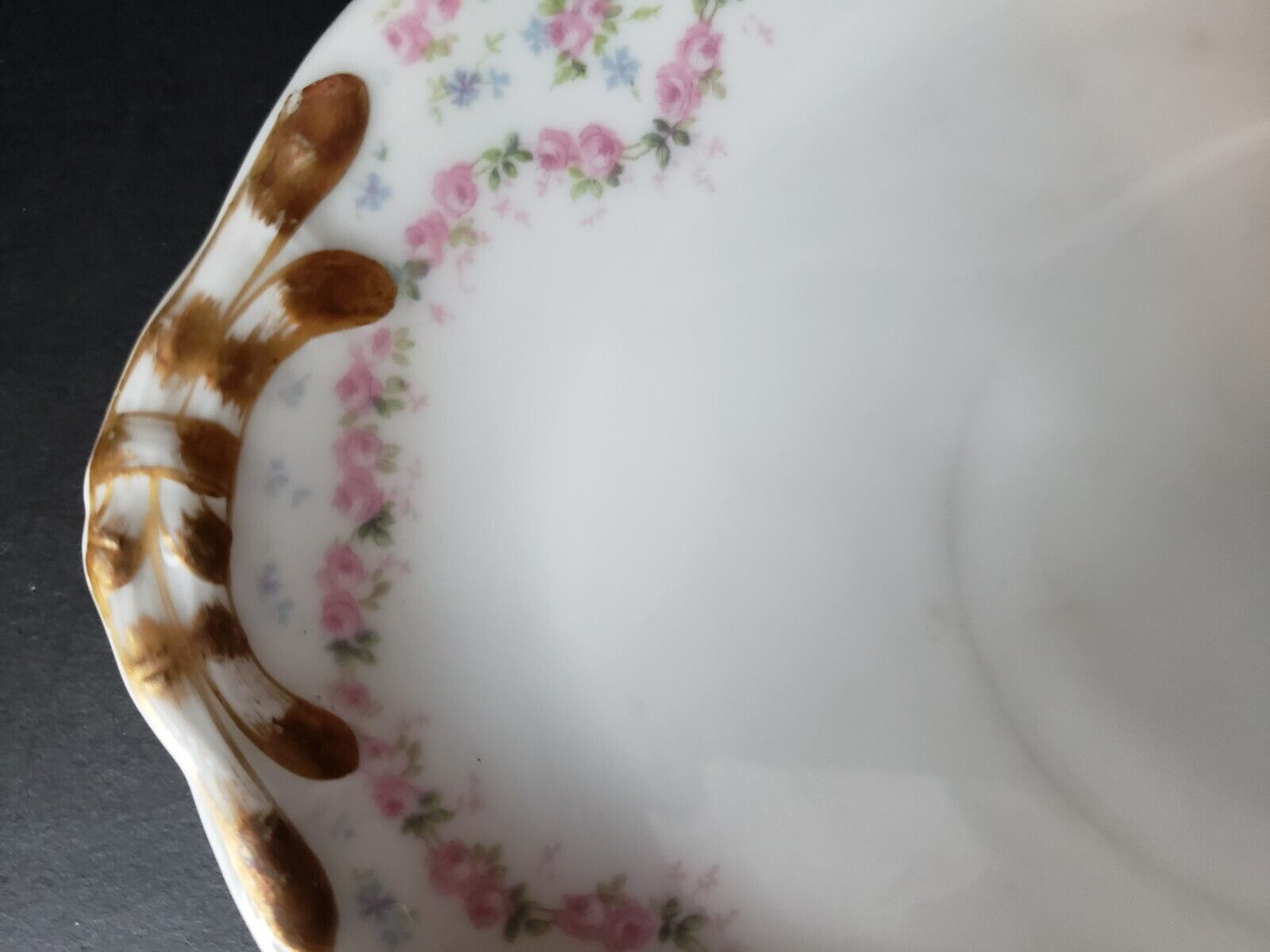 JP France Gravy Boat Gold Trim Double Rose Garland Blue Pink Flower (lot 646)