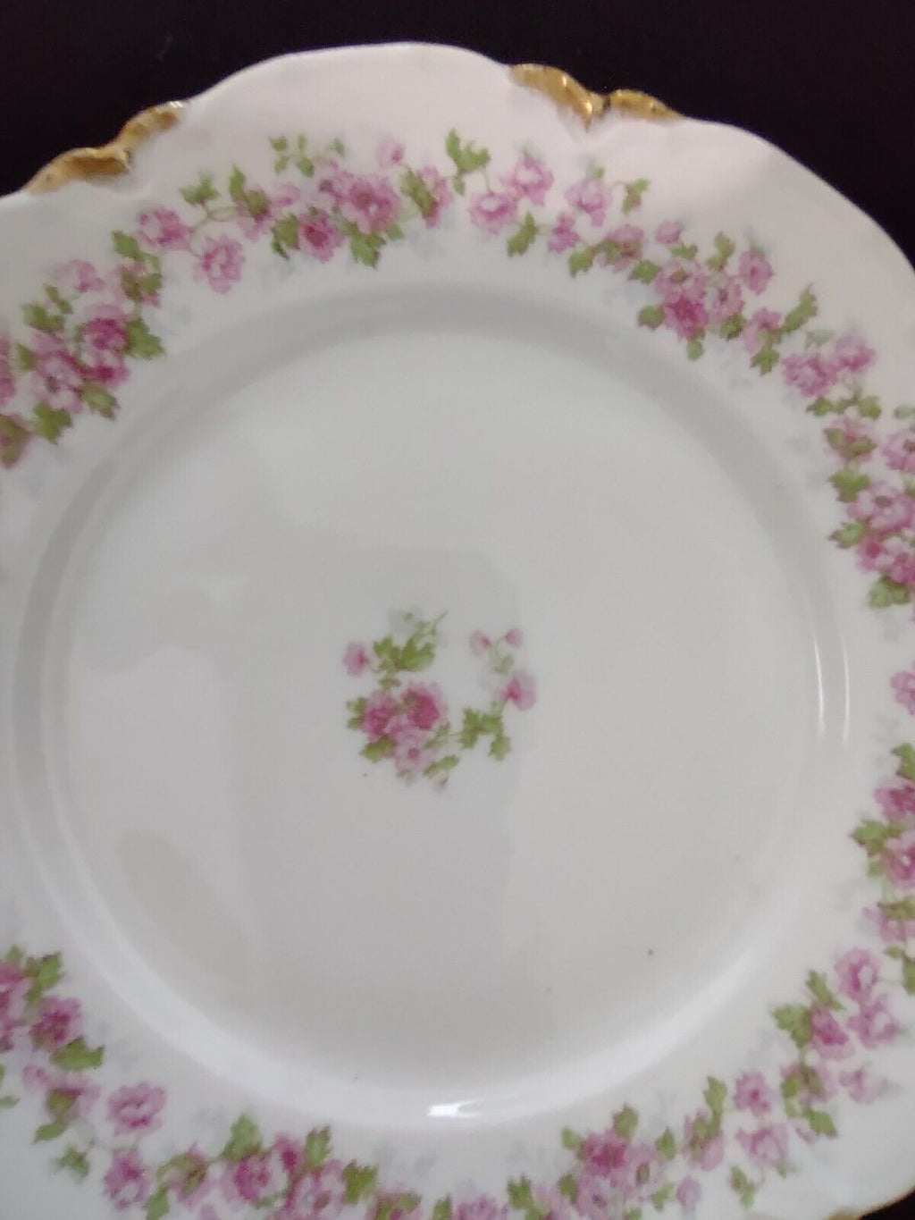 Haviland Limoges Green Gold Pink Rose Center Dinner Plate 9-3/4" (lot 325)