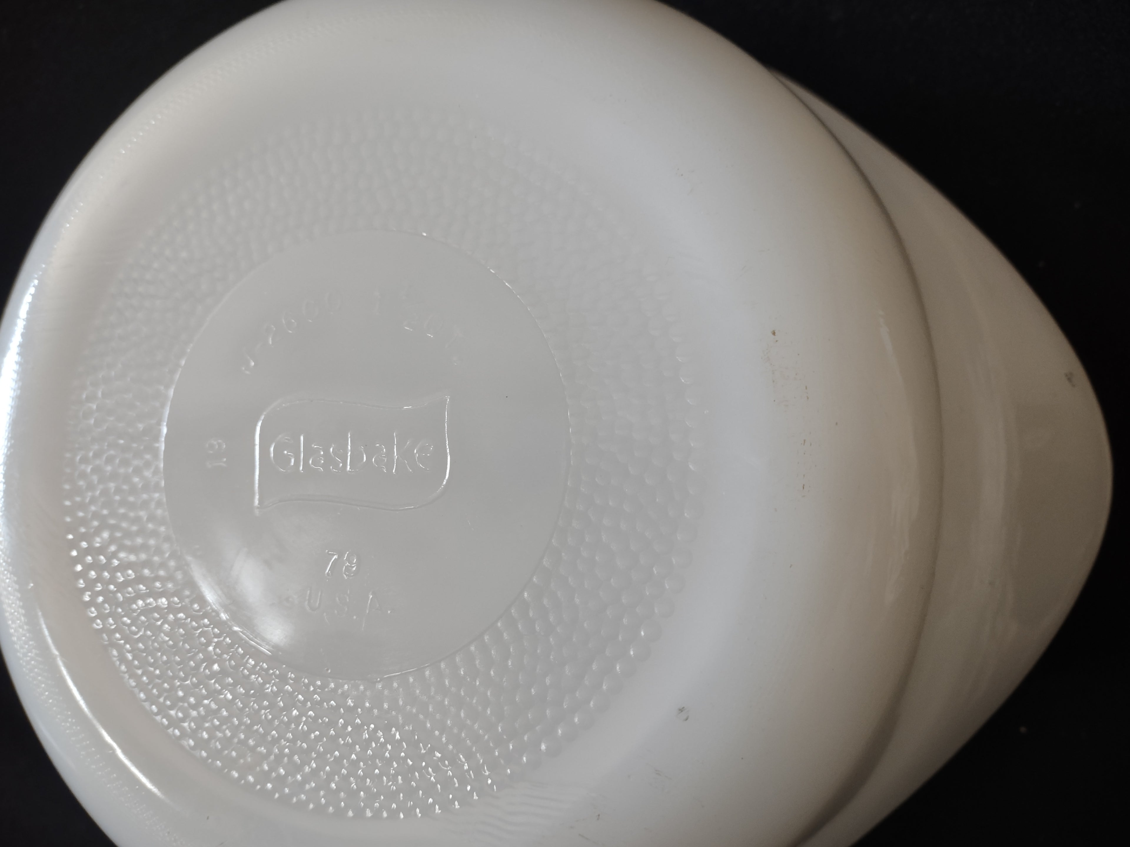 Vintage Glasbake Round Milk Glass Casserole Green Daisy (lot 5279)