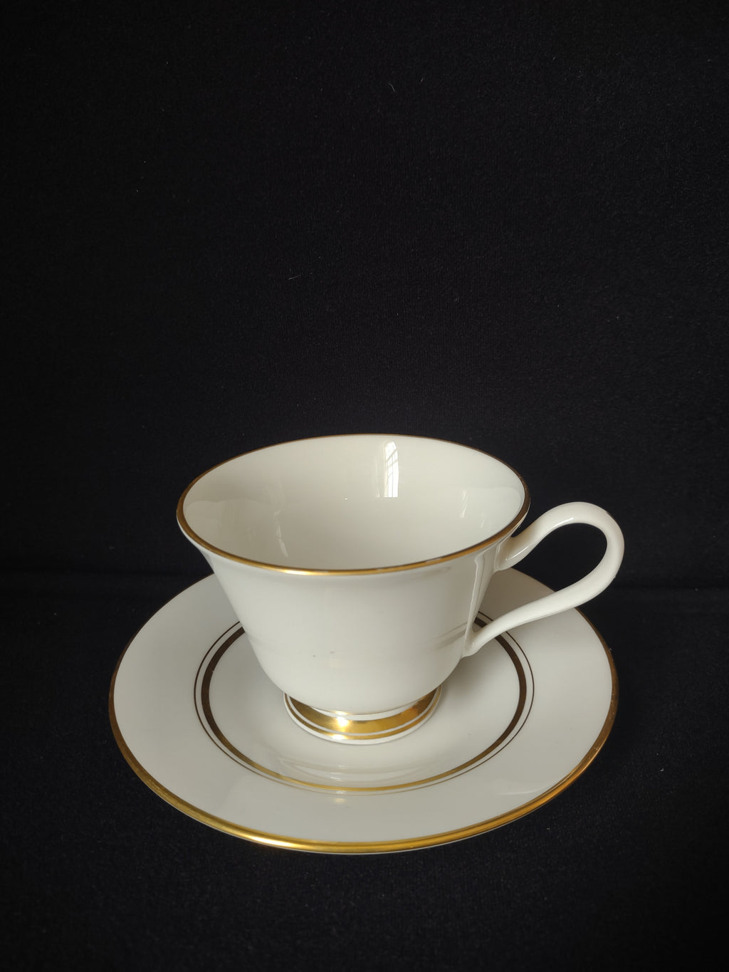 Vintage Lenox Oxford Andover Bone China Tea Cup with Saucer (lot 1878)