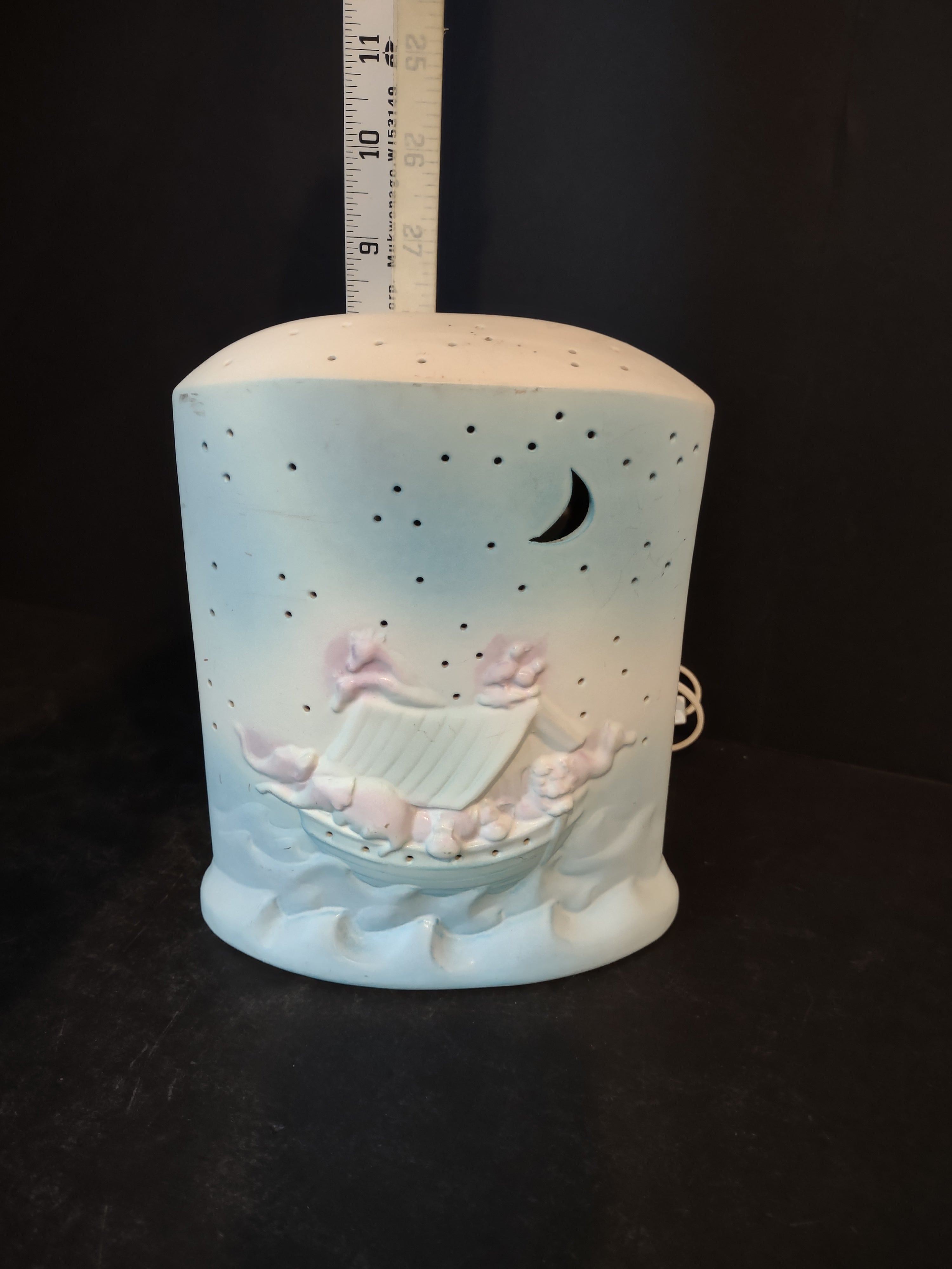 Vintage Starry Nights Lamp Noah's Arch Makes Ceiling like Night Sky (lot 5353)