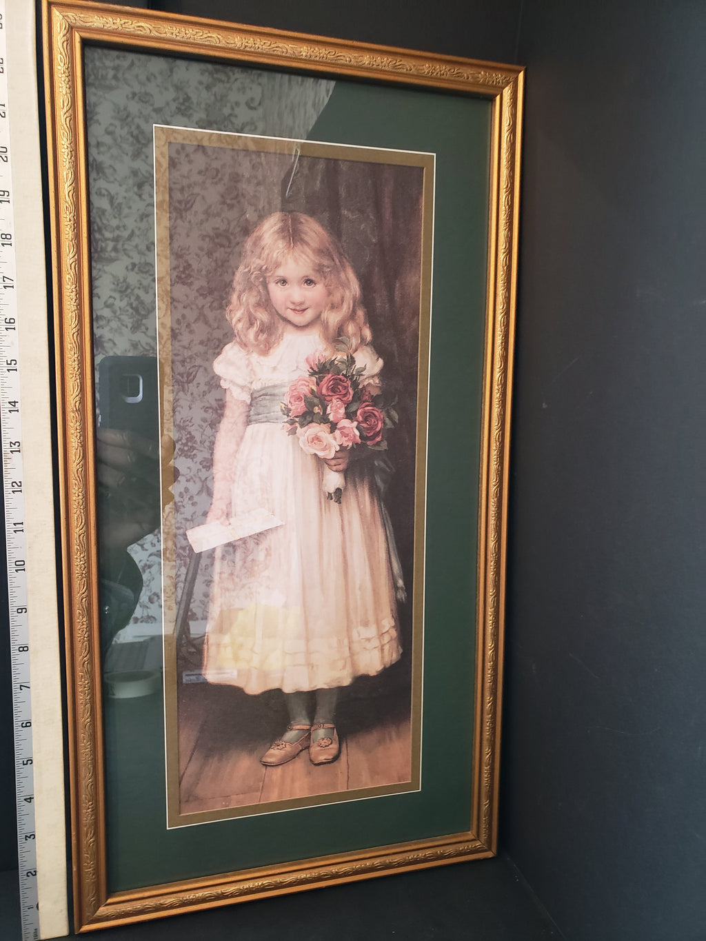 Vintage Home Interiors Homco Girl with Letter Golden Green (lot 2630c)