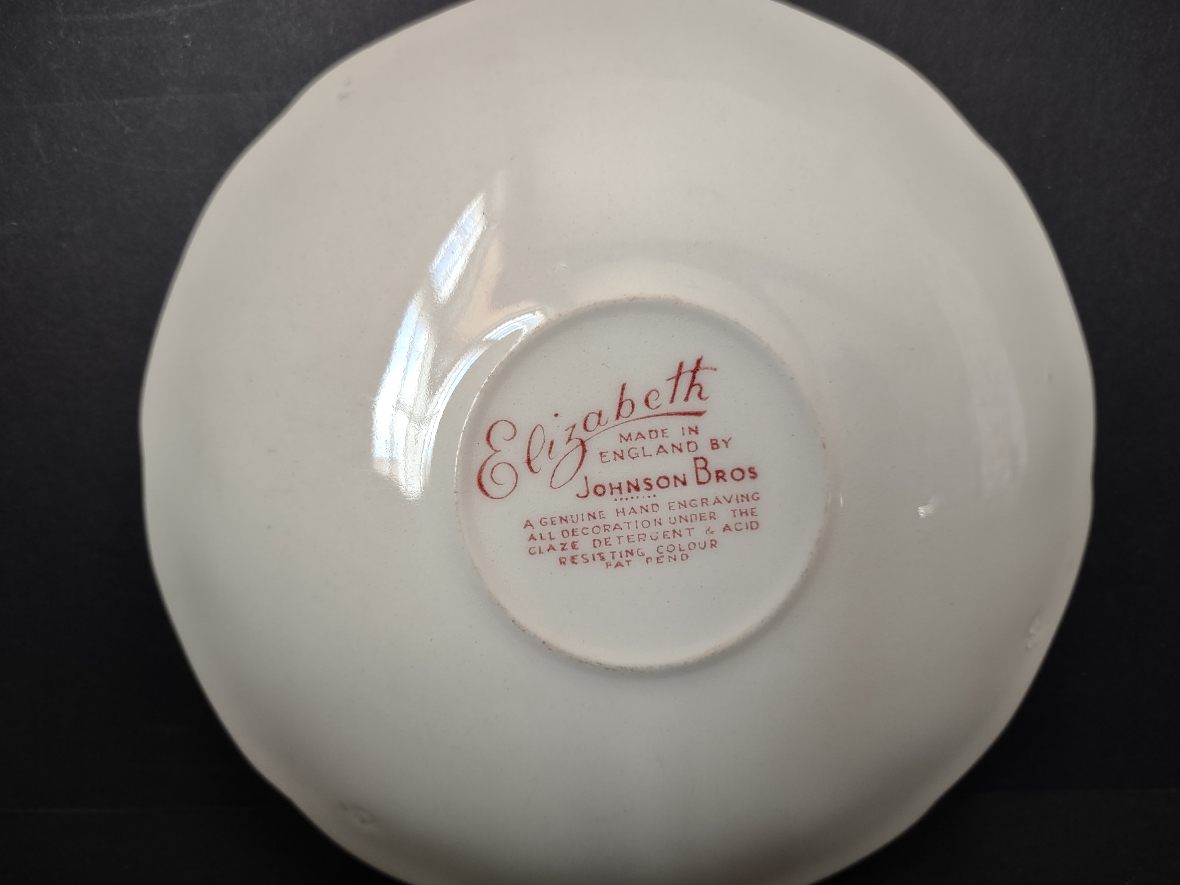 Vintage Ironstone Elizabeth Red England Johnson Bros Saucer (lot 5648)