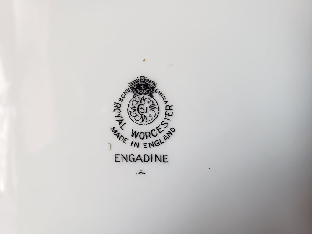 Vintage Royal Worcester Engadine Dinner Plate 10-1/2" (lot 2130)