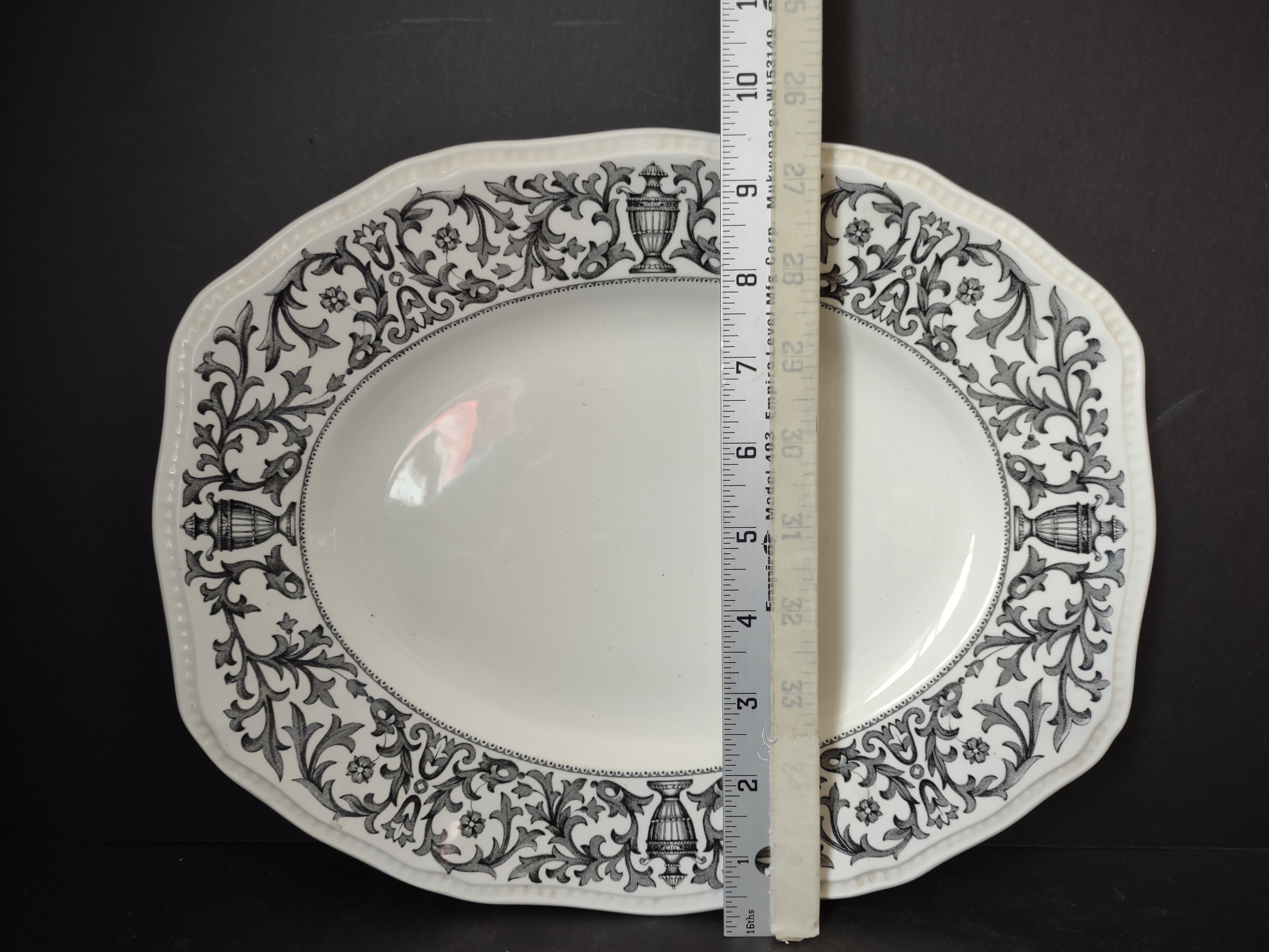 Vintage England Staffordshire Kensington Queen Ann Serving Platter (lot 5818)
