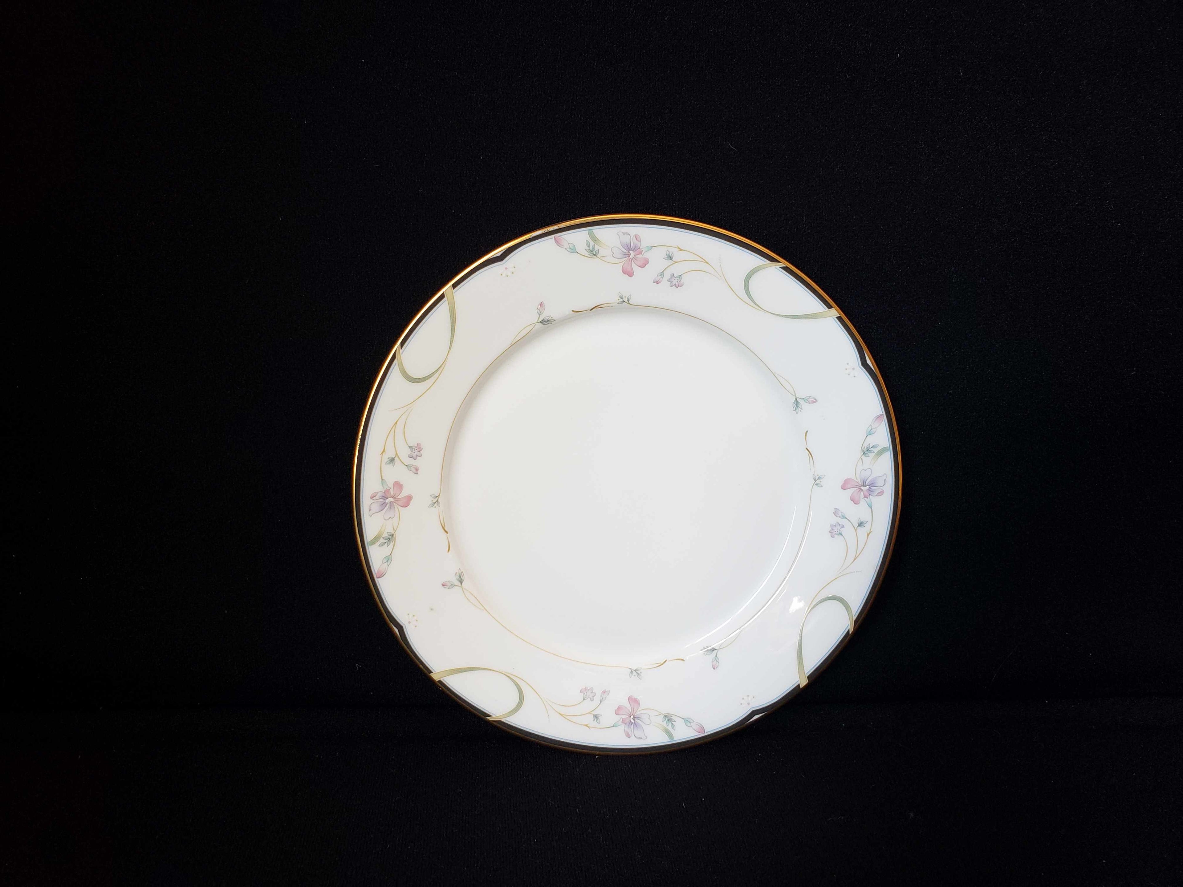Vintage Lenox Debut Collection Constance Fine Bone Bread Plate (lot 1912)