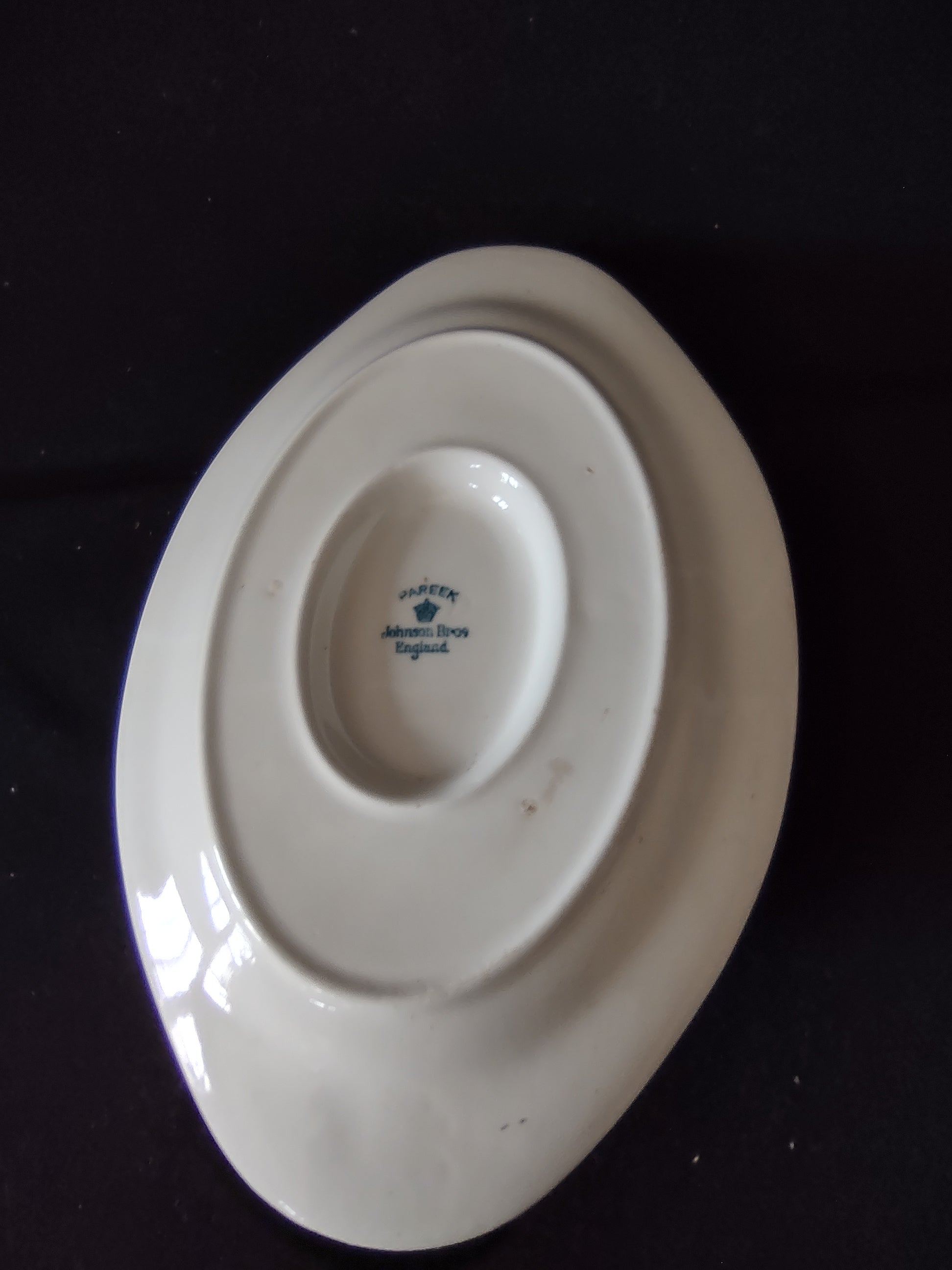 Vintage Johnson Brothers Gravy Boat Underliner Pareek Gold Rimmed (Lot 5551)