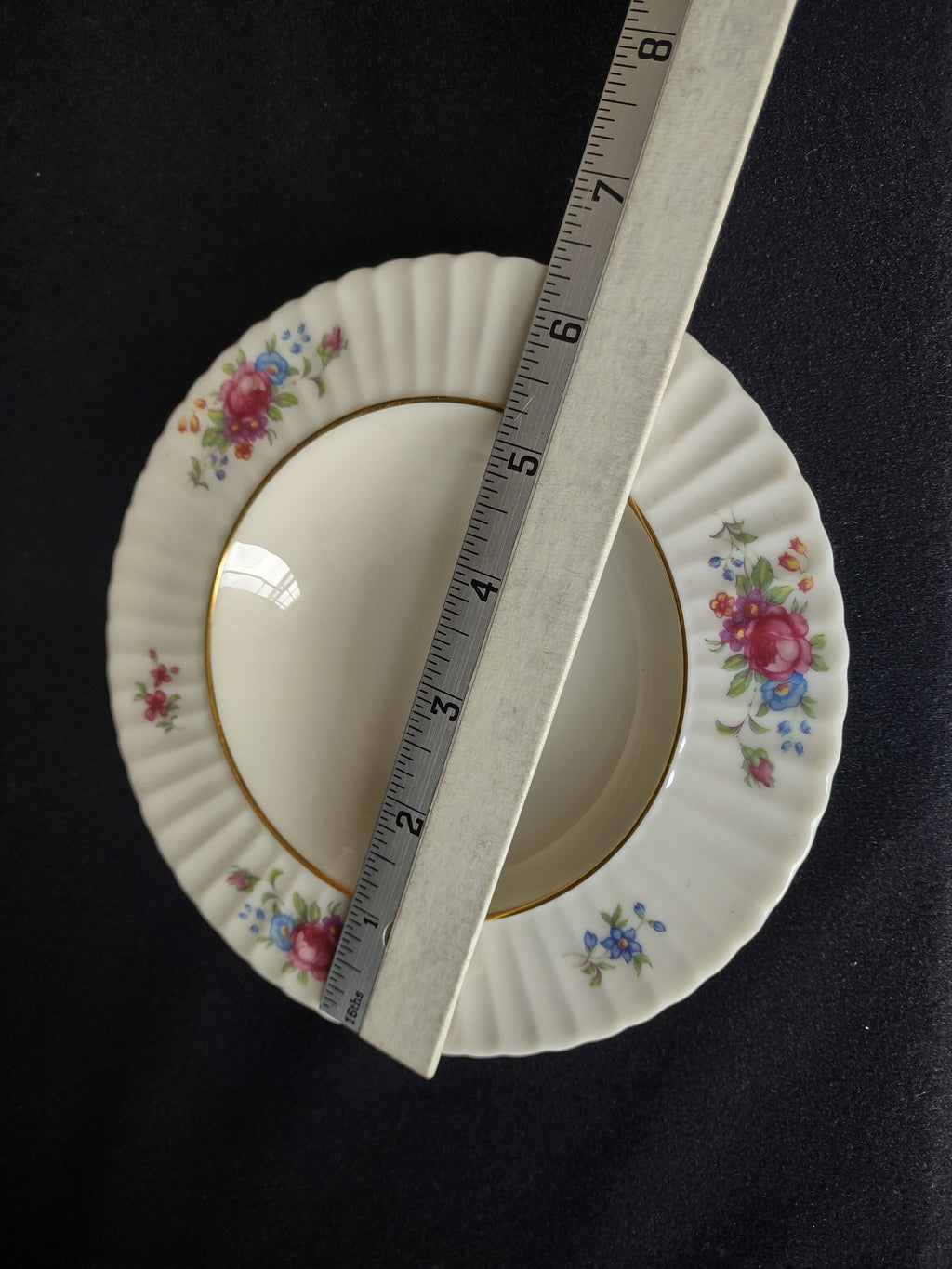 Vintage Lenox Pavlova Small Coupe Plate (lot 1843)