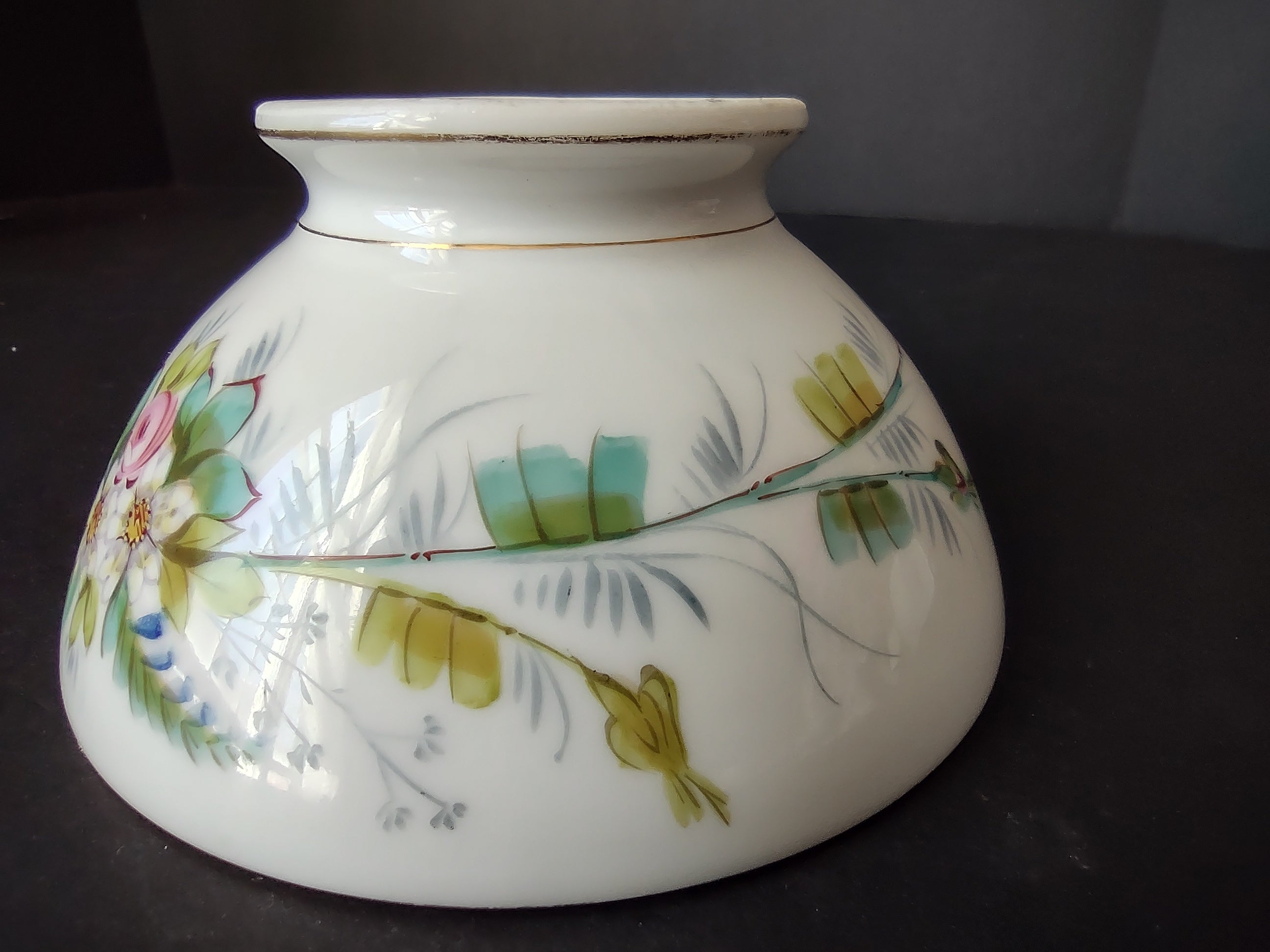 CFH Limoges French Shabby Cottage Chic Bowl Floral (lot 1127)