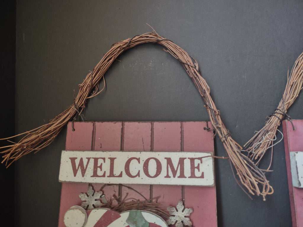 Set of 2 Christmas Welcome Snowman Signs Rustic Primitive (lot 1731)