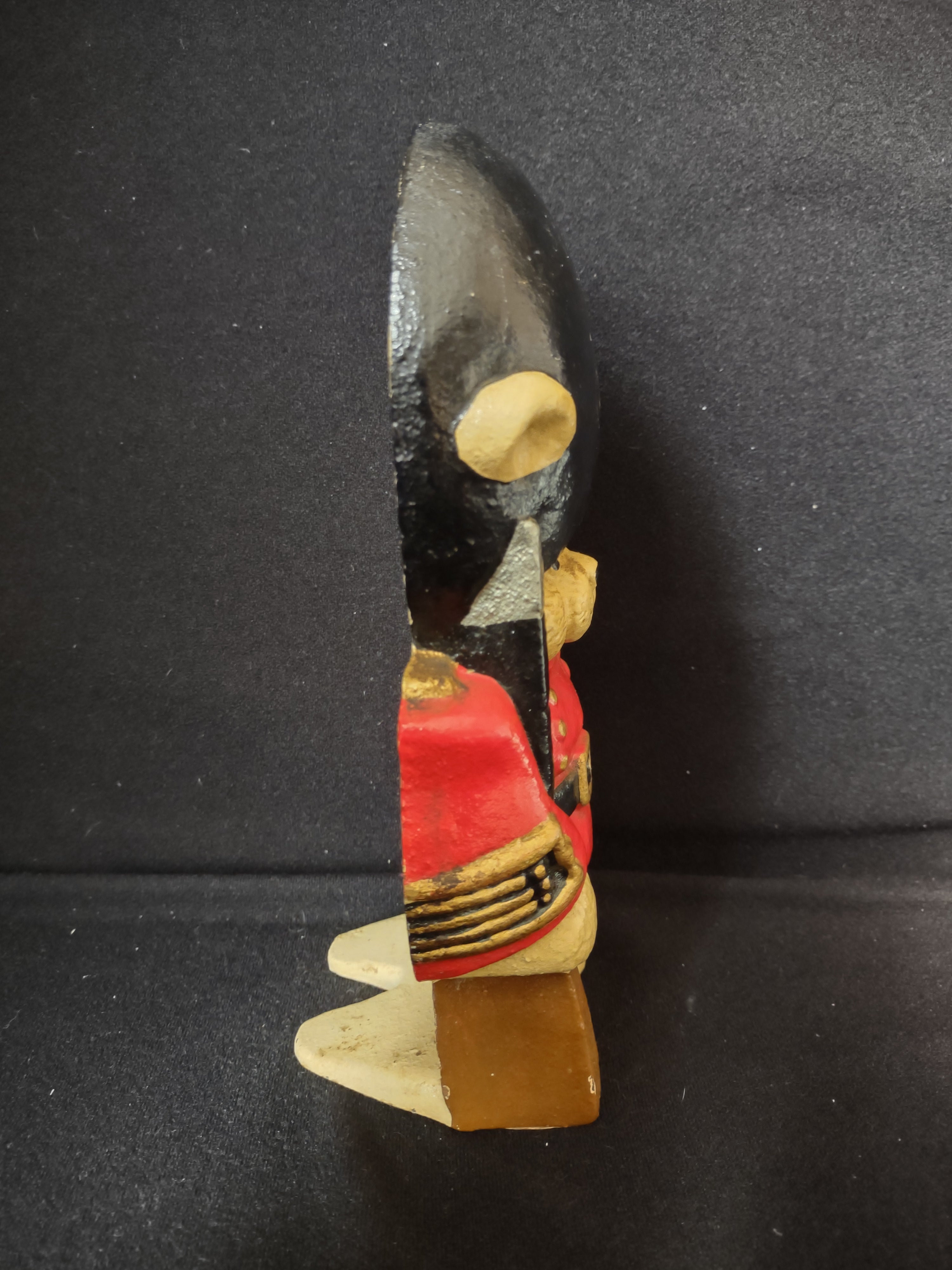 Vintage Upper Deck Bear Cast Iron Doorstop (lot 2583c)
