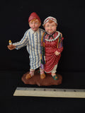Vintage Dept 56 Mama In Her Kerchief Papa In His Cap Figurine (Lot 3611)