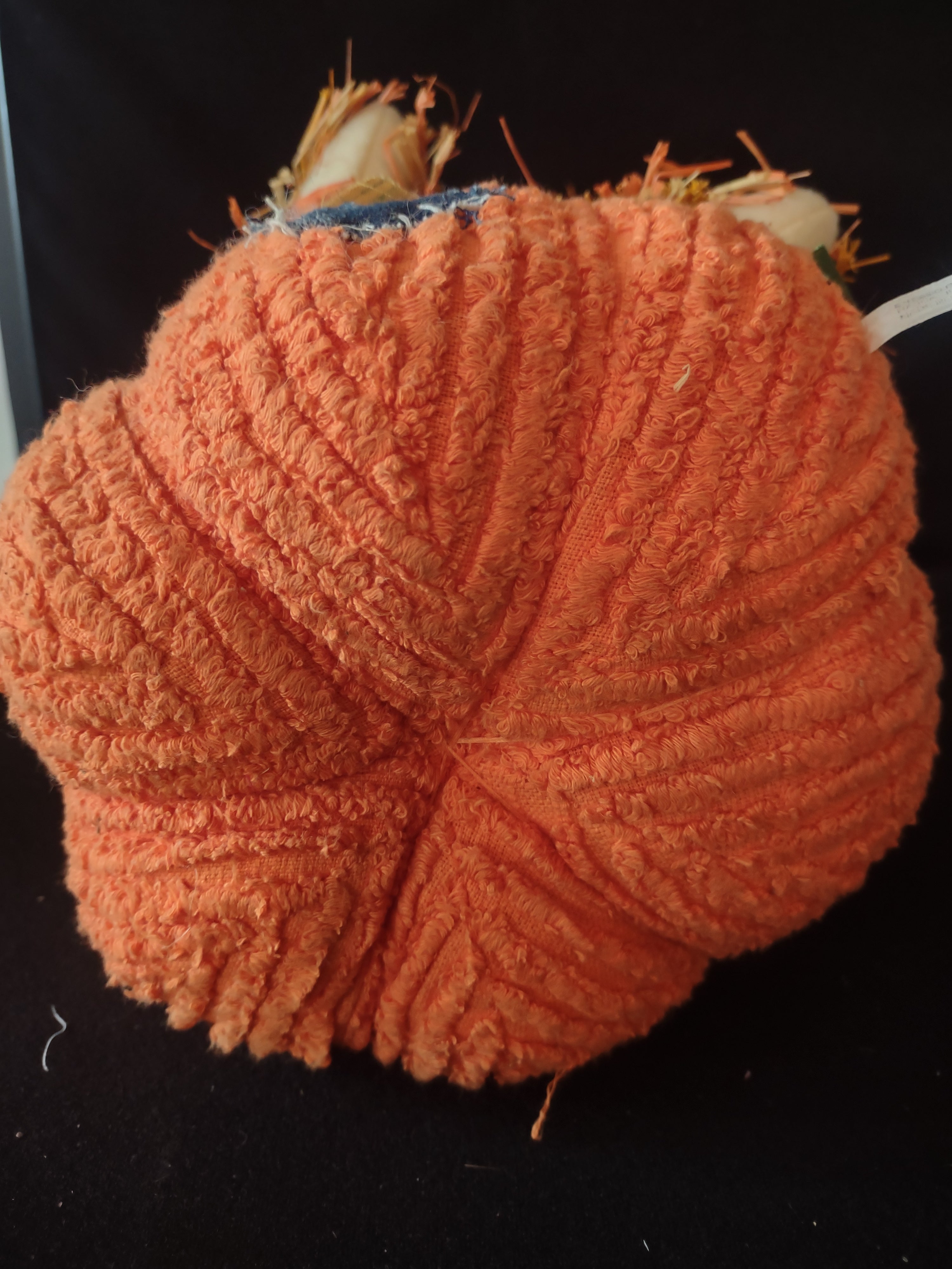 Halloween/Thanksgiving/Fall Plush Scarecrow On Pumpkins (Lot 3435)