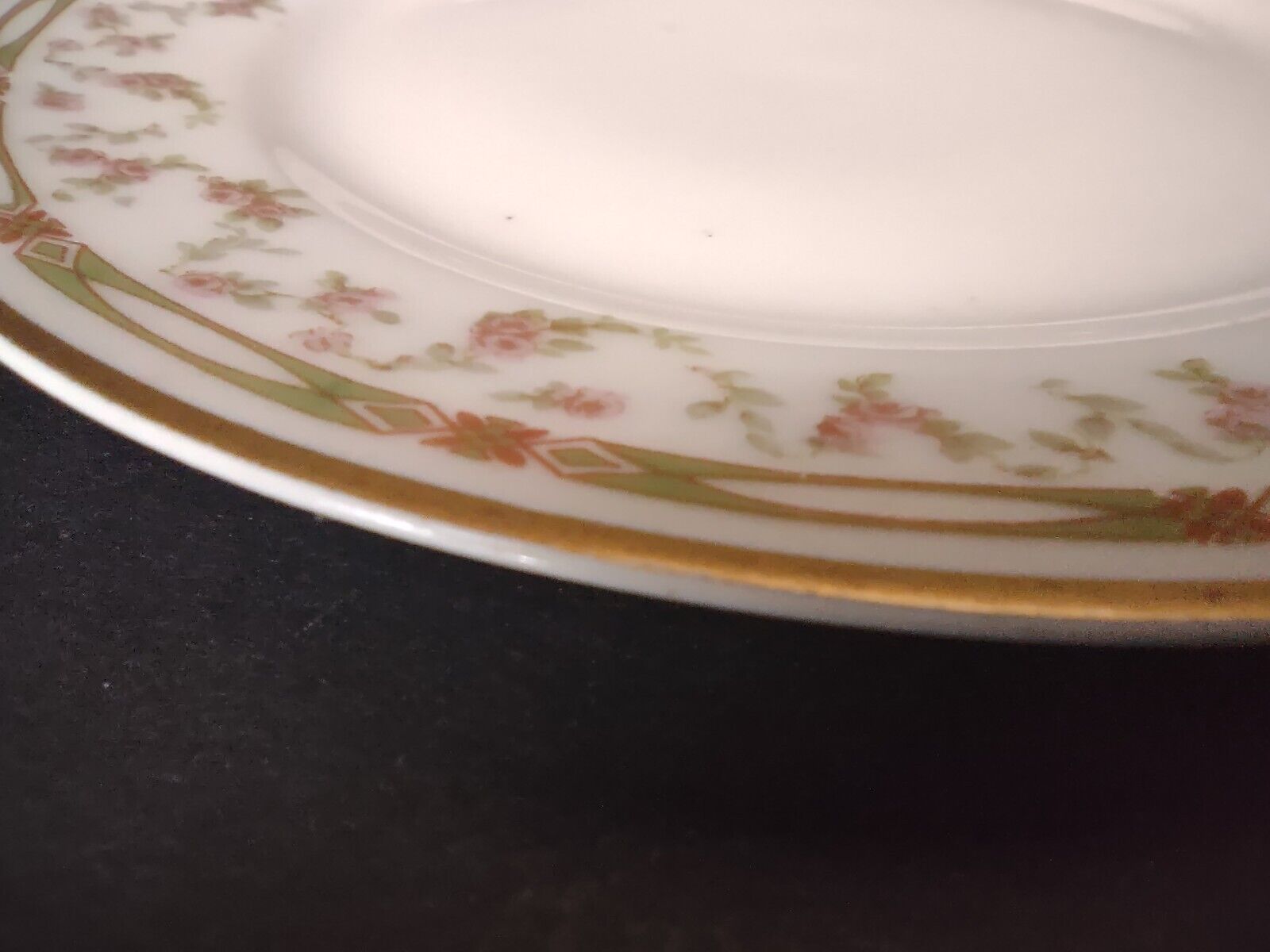 Haviland Limoges Schleiger 346 Red Rose 2 x Bread Butter Plate 6-1/4" (lot 546)