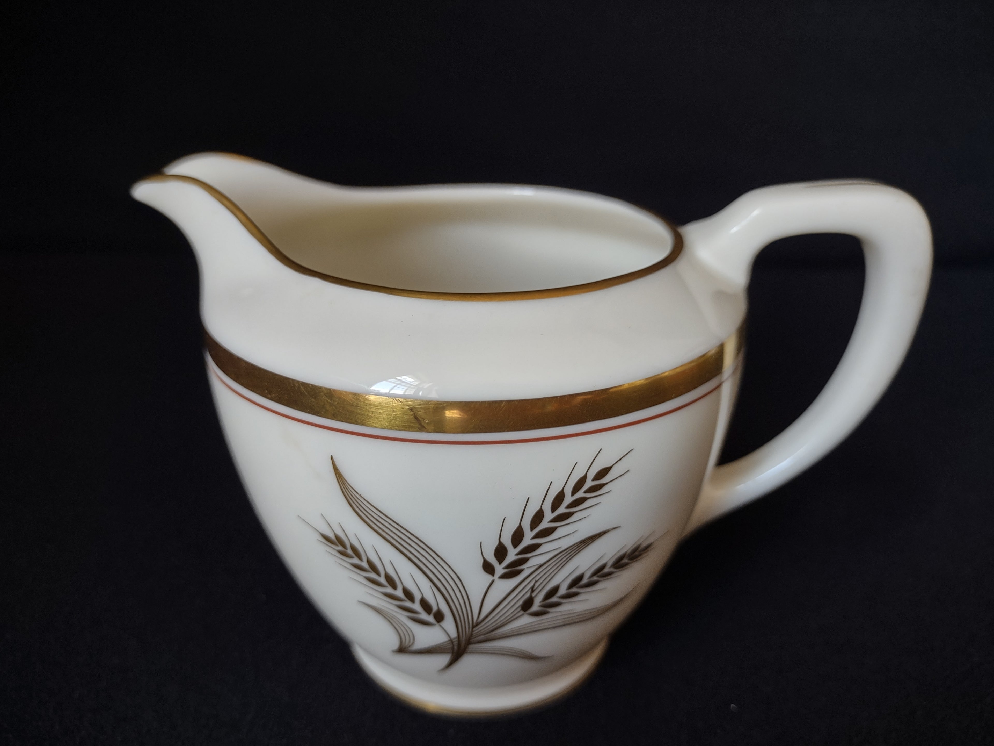 Vintage Lenox Westfield R-440 Creamer (lot 1891)