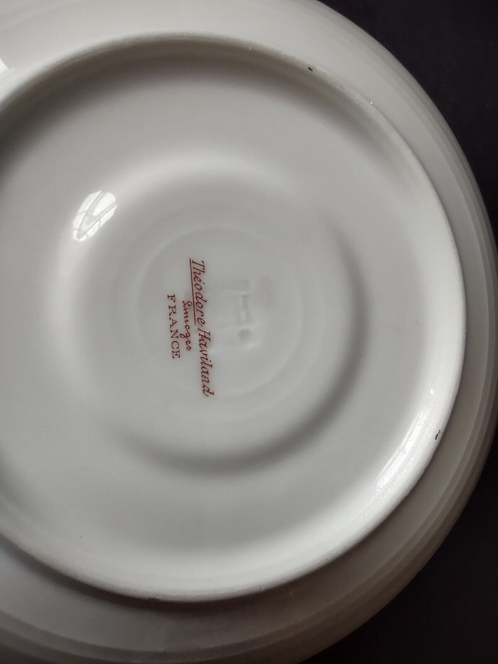 Haviland Limoges France Black & Gold Trim White 5-3/4" Saucer (lot 679)